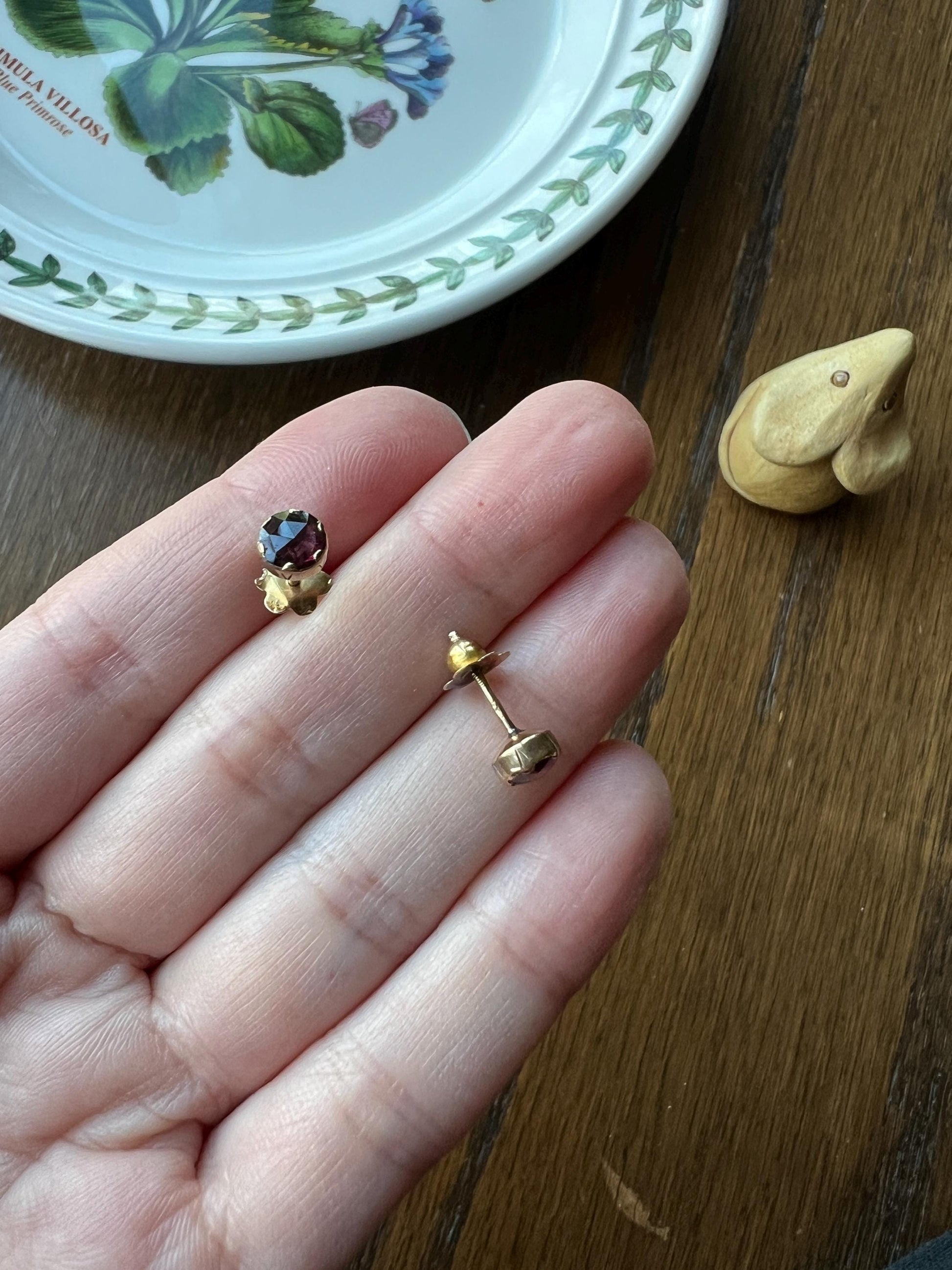 Perpignan GARNET Antique STUD Earrings French 18k GOLD Rose Cut Stud Collet Set Screw Back Victorian Hallmark Bridal Gift Pinkish Purple Red
