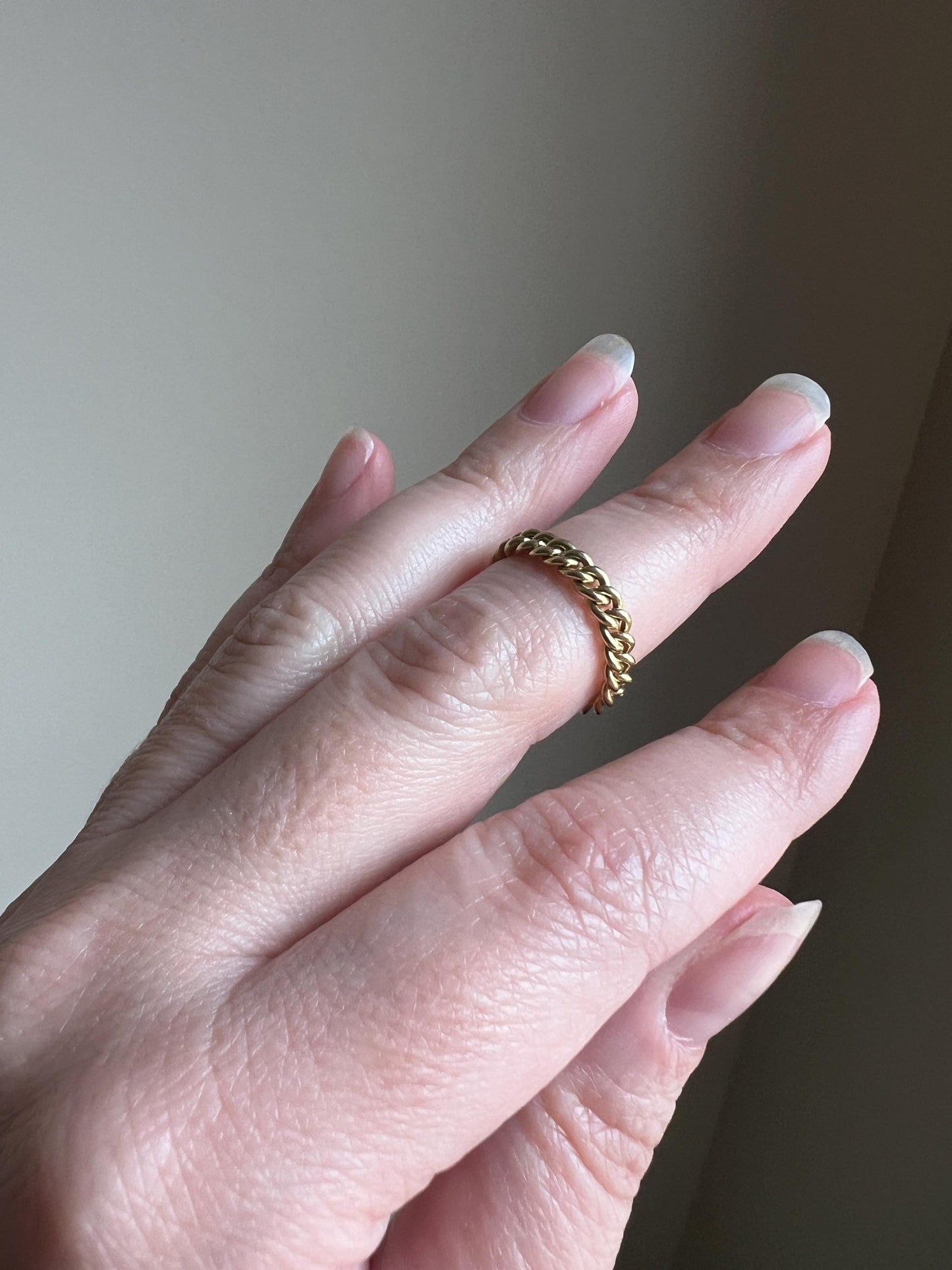 CURB CHAIN RING French Vintage Stacker Band Ring 18k Gold Flexible Texture Eternity Pinky Midi Buttery Glow Cuban Minimalist Gift Unisex Man