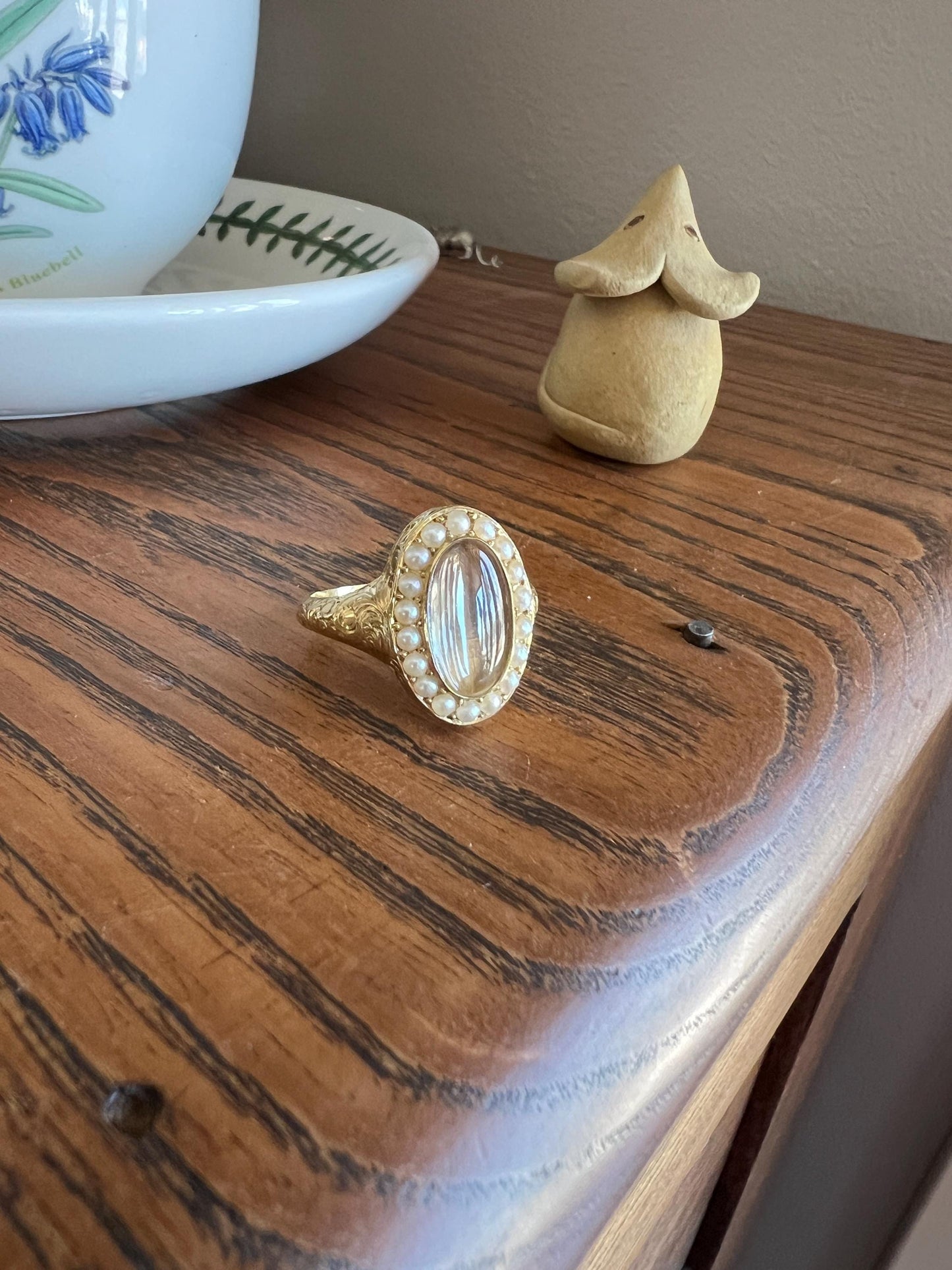 LOCKET Back Ring 18k Gold PEARL Halo Magnifying Lens Ornate 3D Hand Engraved OPENS Hinged Compartment Band Romantic Gift Love Token Scrolled