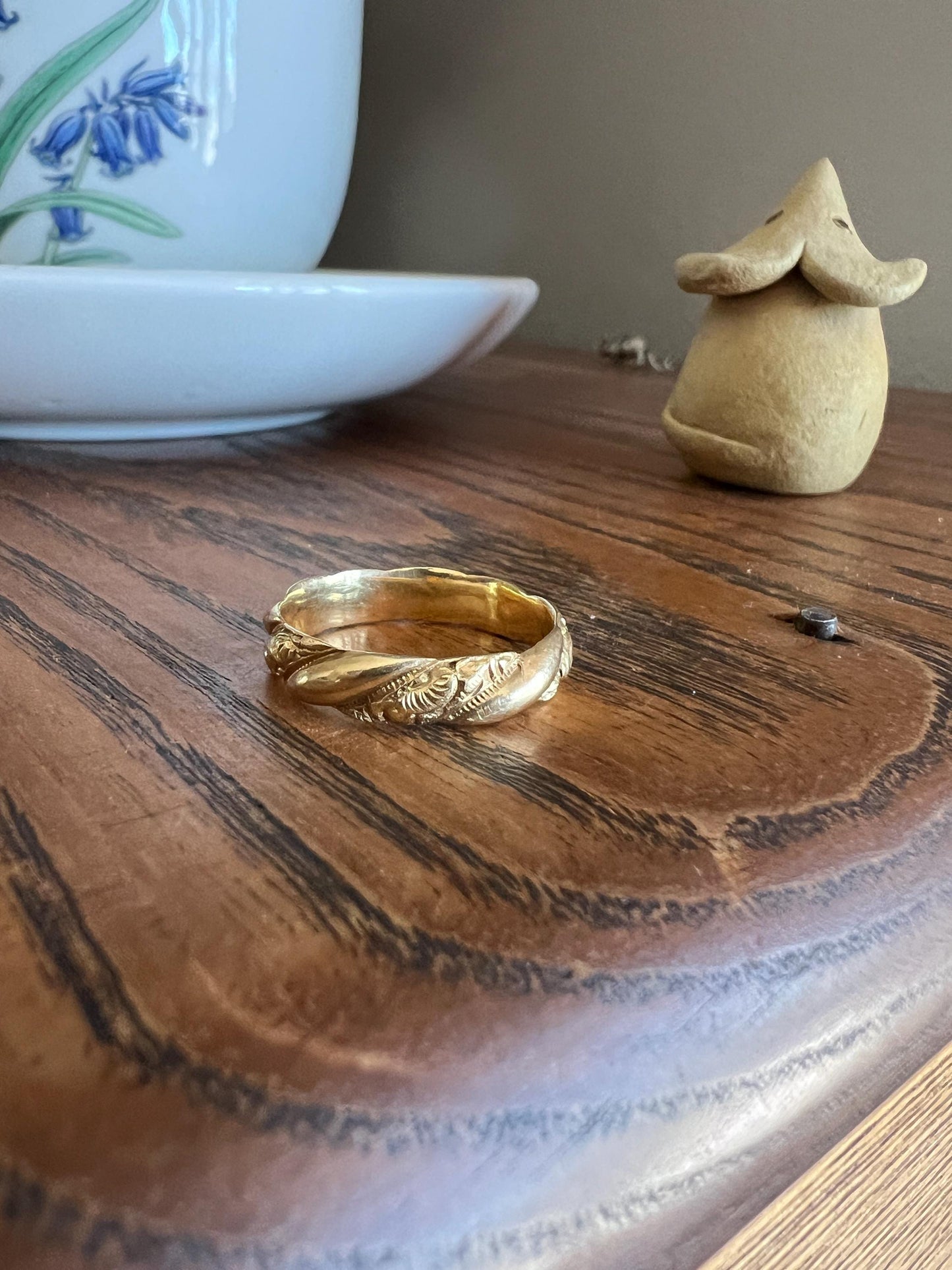 FLORAL Embossed Angled Scrolled Victorian French ANTIQUE Hallmark Wedding Band 18k Gold Solid Eternity Ring Engraved Stacker Love Gift