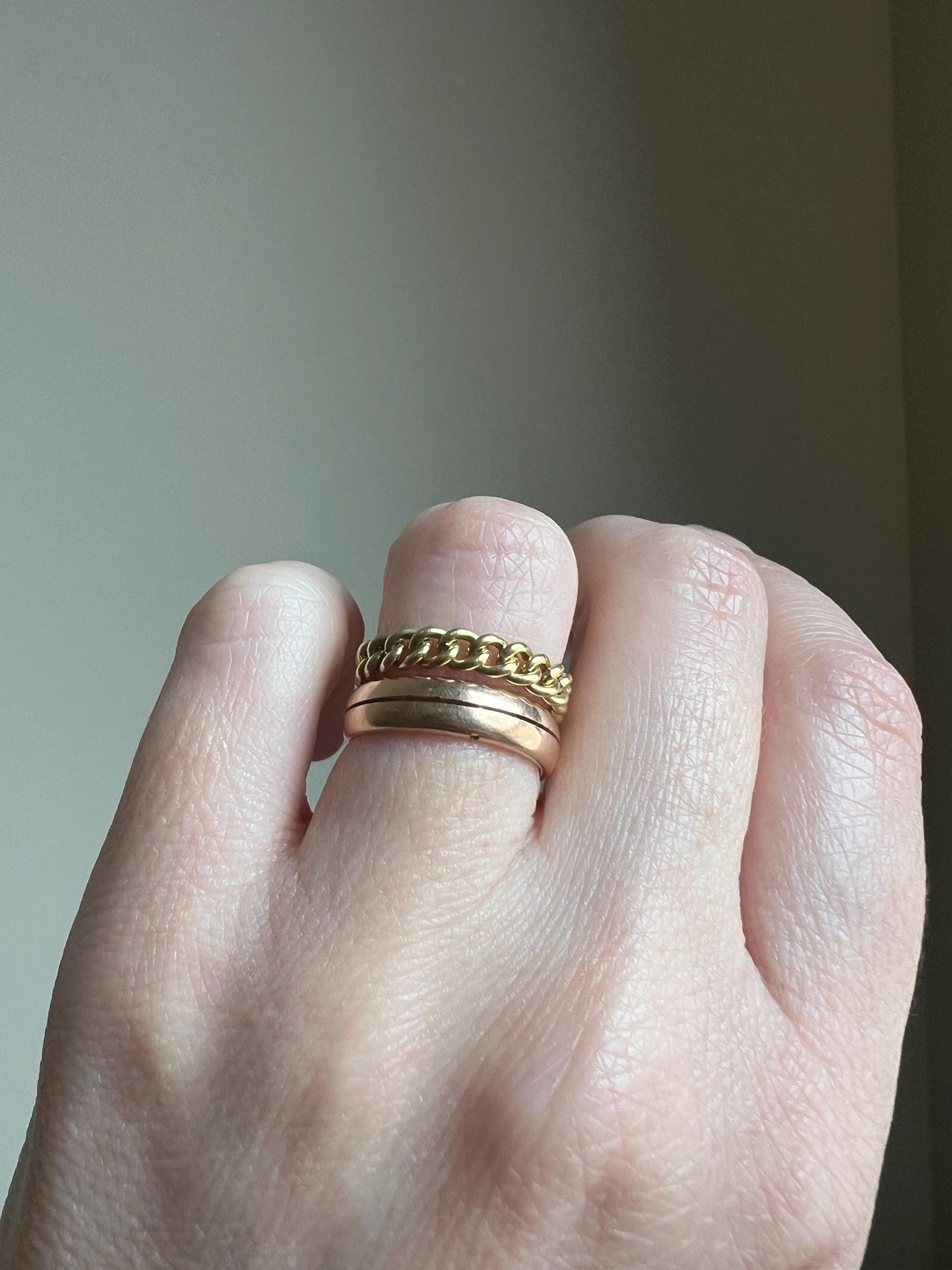 CURB CHAIN RING French Vintage Stacker Band Ring 18k Gold Flexible Texture Eternity Pinky Midi Buttery Glow Cuban Minimalist Gift Unisex Man
