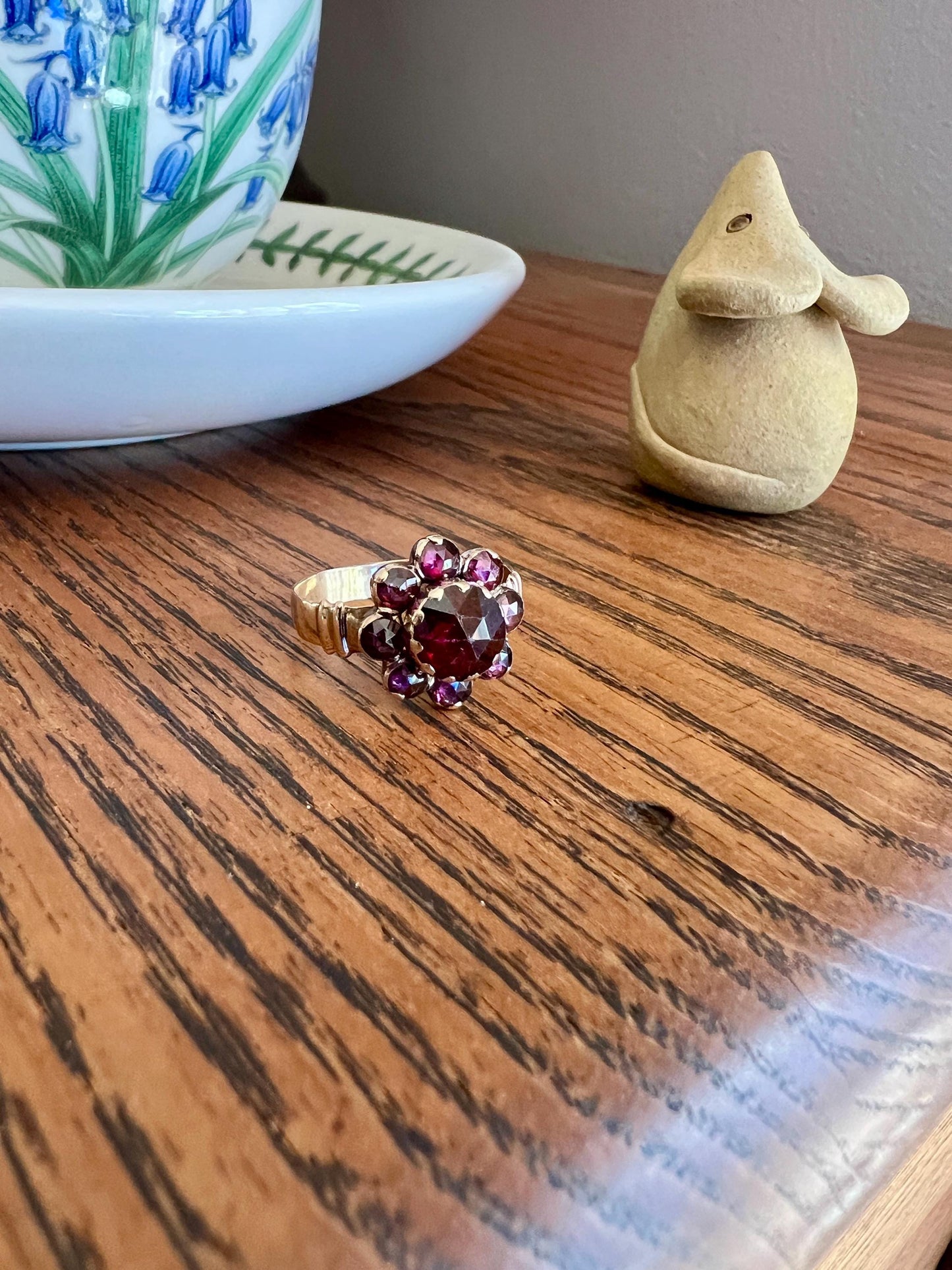 Perpignan GARNET Almandine Cluster Ring French VICTORIAN Era Hallmark 18k Gold Floral Daisy Glowing Berry Pink Purple Red Romantic Gift