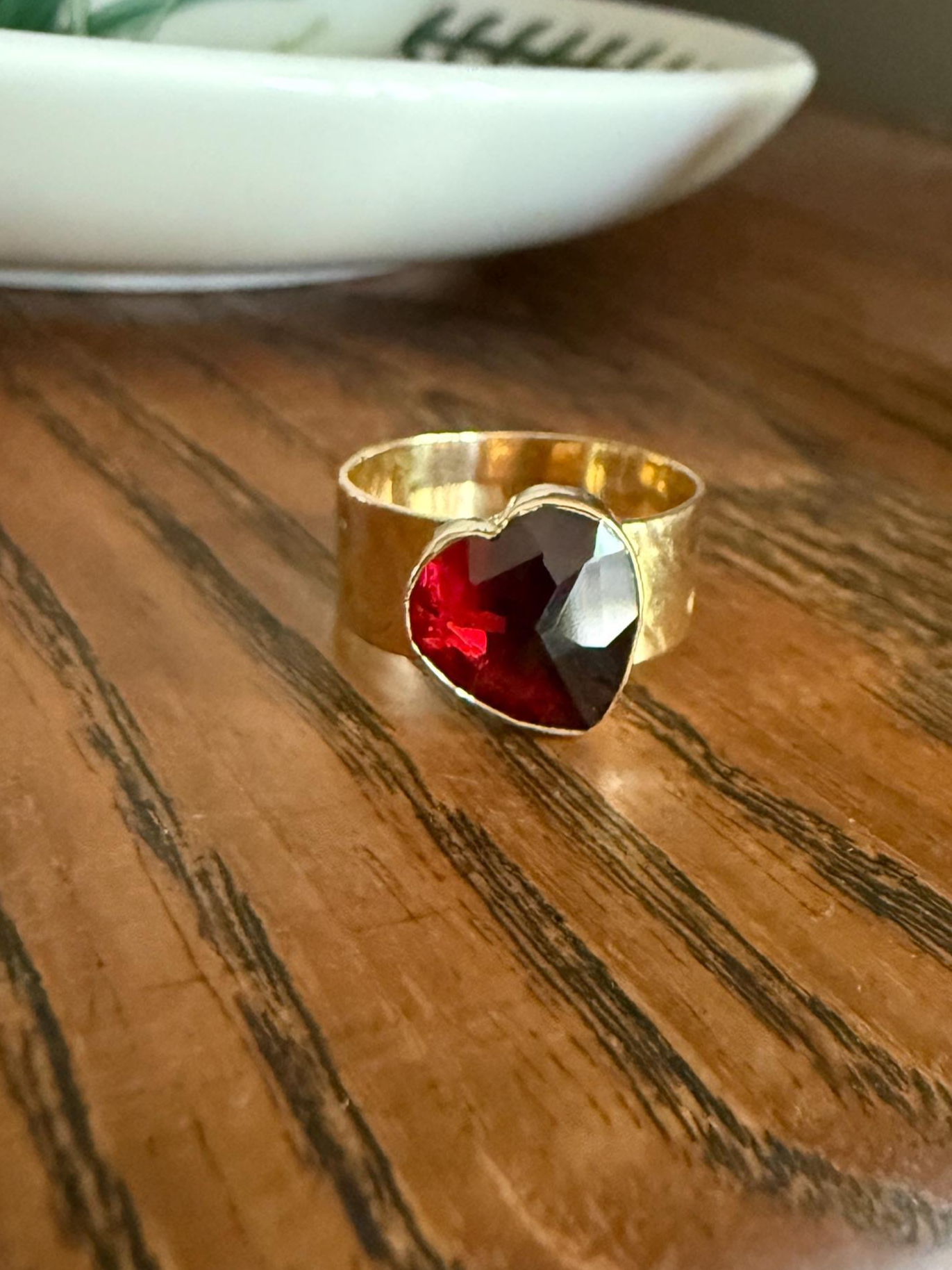 HEART Vintage Perpignan GARNET 7mm Wide Cigar Band Ring Figural Stacker Crimson Glowing Red Angled