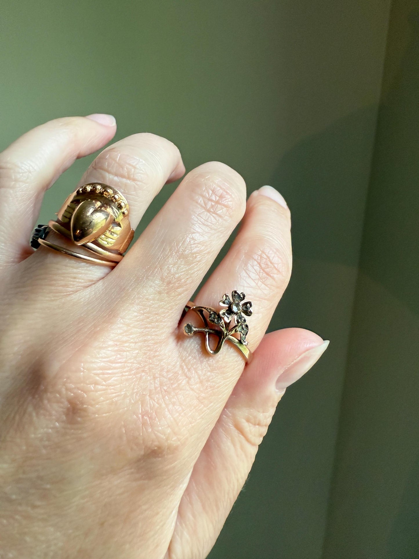 The Antique 25 Year Anniversary Ring DATED 1911 FLOWER Daisy Forget Me Not Rose Cut DIAMOND Petals Leaves Figural Jugenstil Art Nouveau Gift