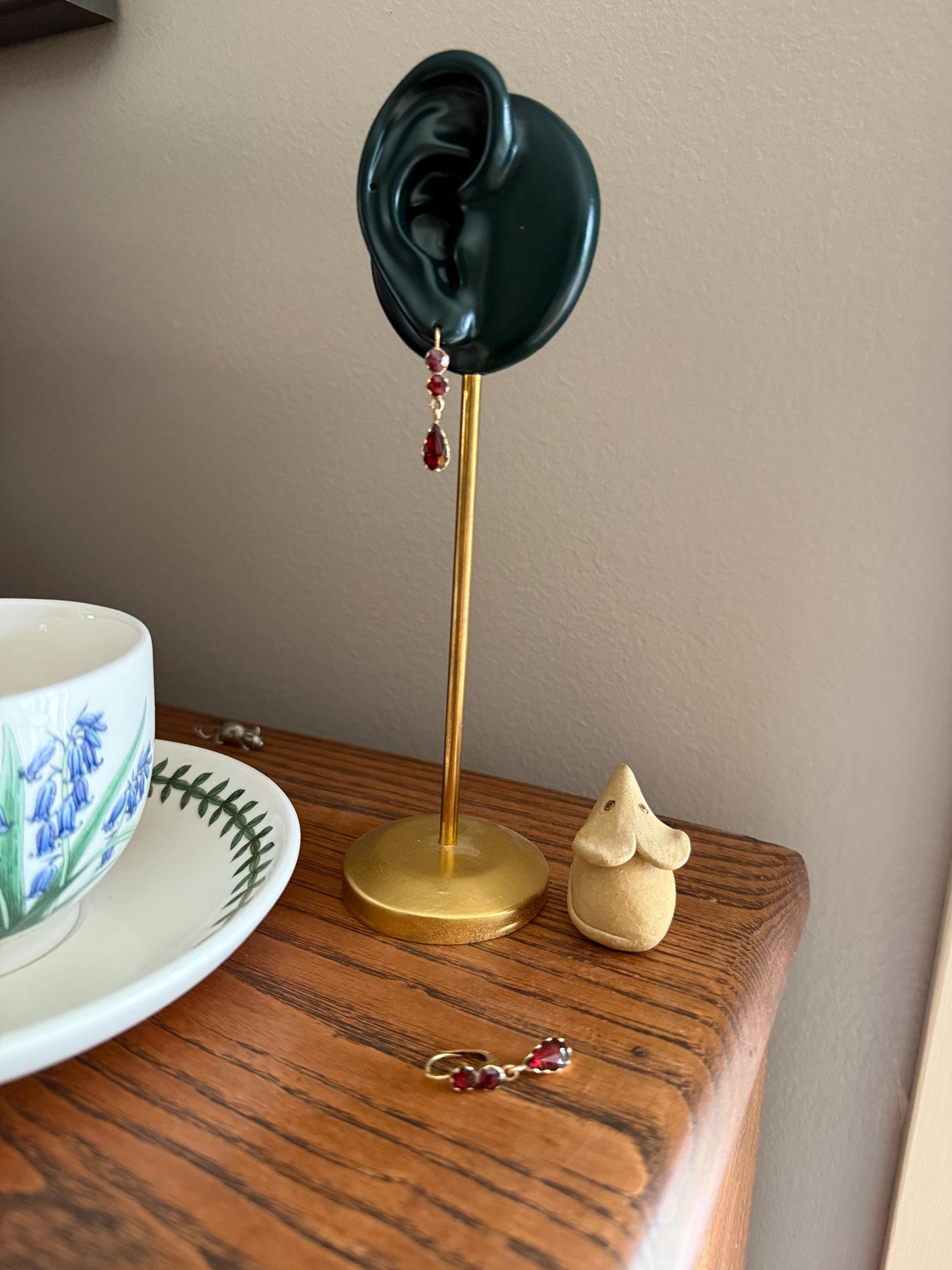 Teardrop DANGLES Antique PERPIGNAN GARNET Earrings 18k Gold Bezel Set Three Stone French Dormouse Rose Cut Closed Back Almandine Glowing