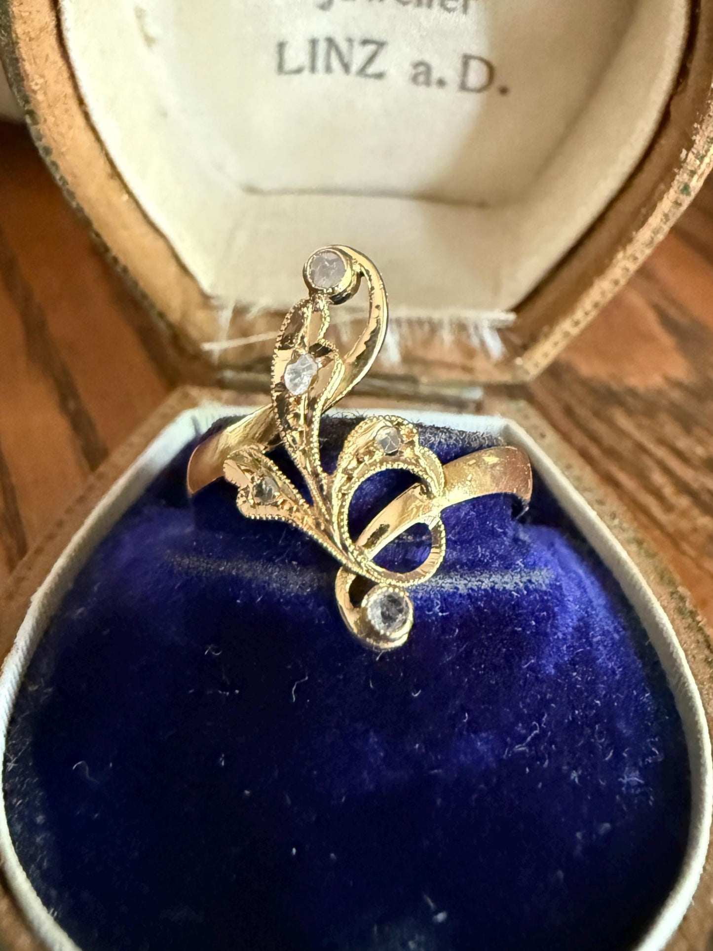 Swirled Ornate Art Nouveau Rose Cut DIAMOND Antique Ring 18k Gold Victorian Beautiful Movement Romantic Gift
