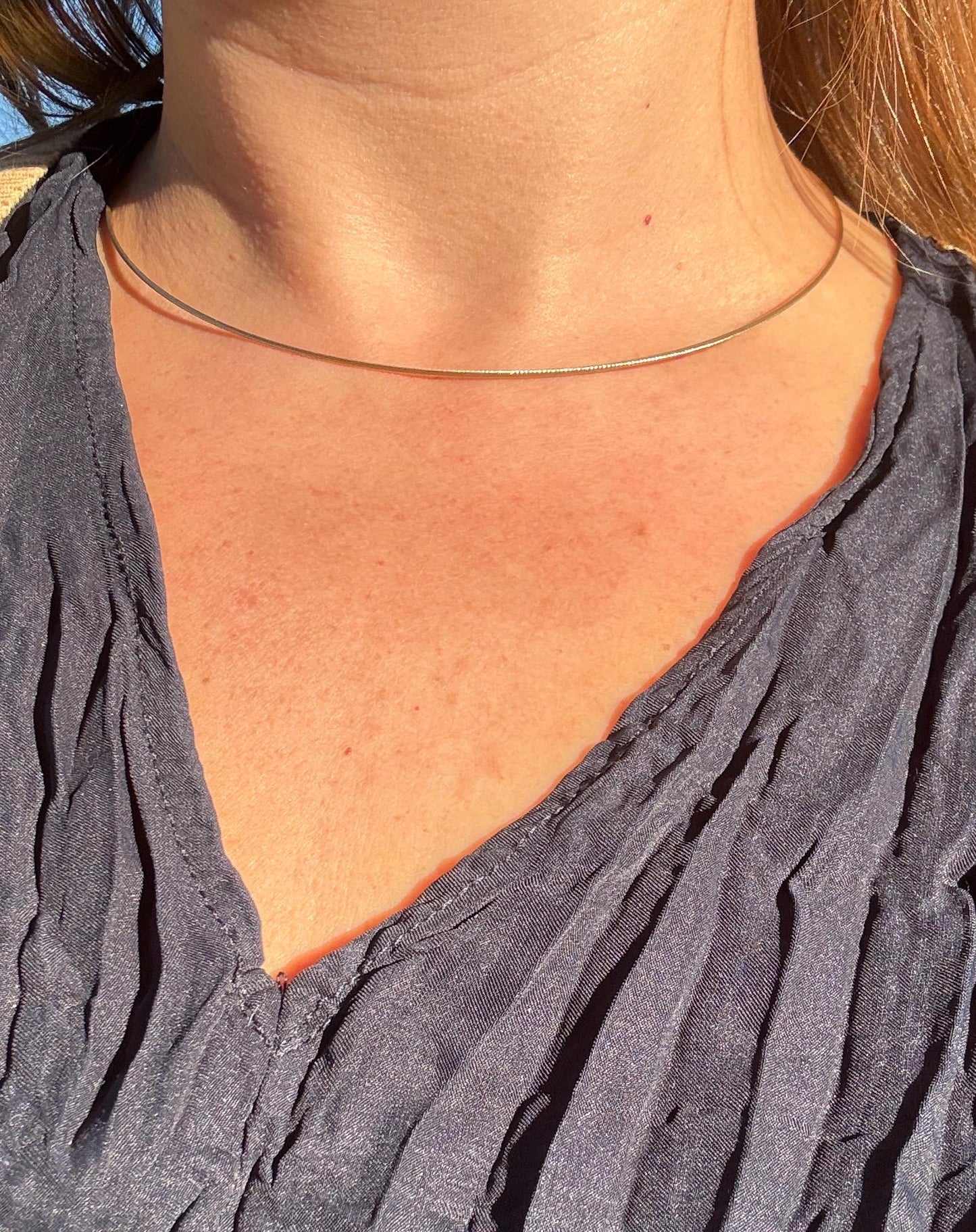 Vintage Minimalist Skinny 14k Gold Wire Chain Necklace Layering Short Choker Collar Linear Hoop Neckmess Neckstack Skinniest
