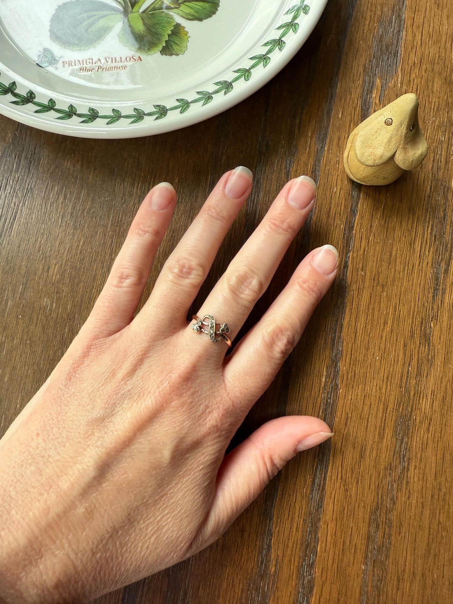 Victorian Swirl Rose Cut Diamond Band Forget Me Not Clover Spanish 18k Gold Ring Dainty Figural Stacker Movement and a Glint of Sparkle Gift