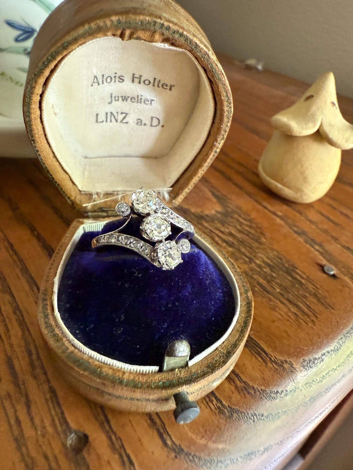 Antique 1.25 Carat Old Mine Cut DIAMOND Three Stone w/ Rose Cut French Ornate Belle Epoque Stacker 18k Gold Platinum Romantic Gift Victorian