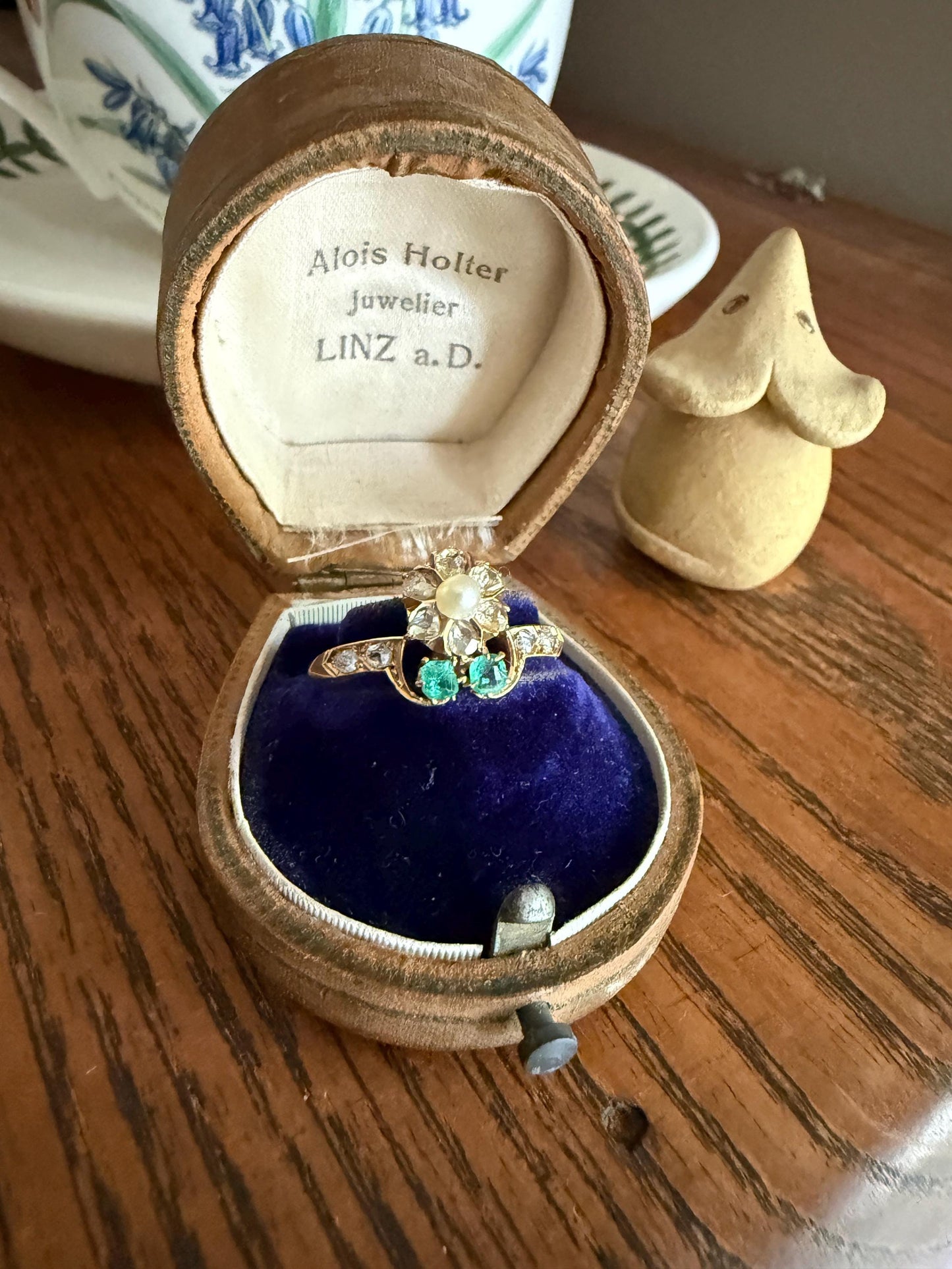 FLORAL Unique Emerald Rose Cut DIAMOND Pearl Figural Ring French Antique 18k Gold Victorian Stacker Green Sparkle Halo Flower Belle Epoque