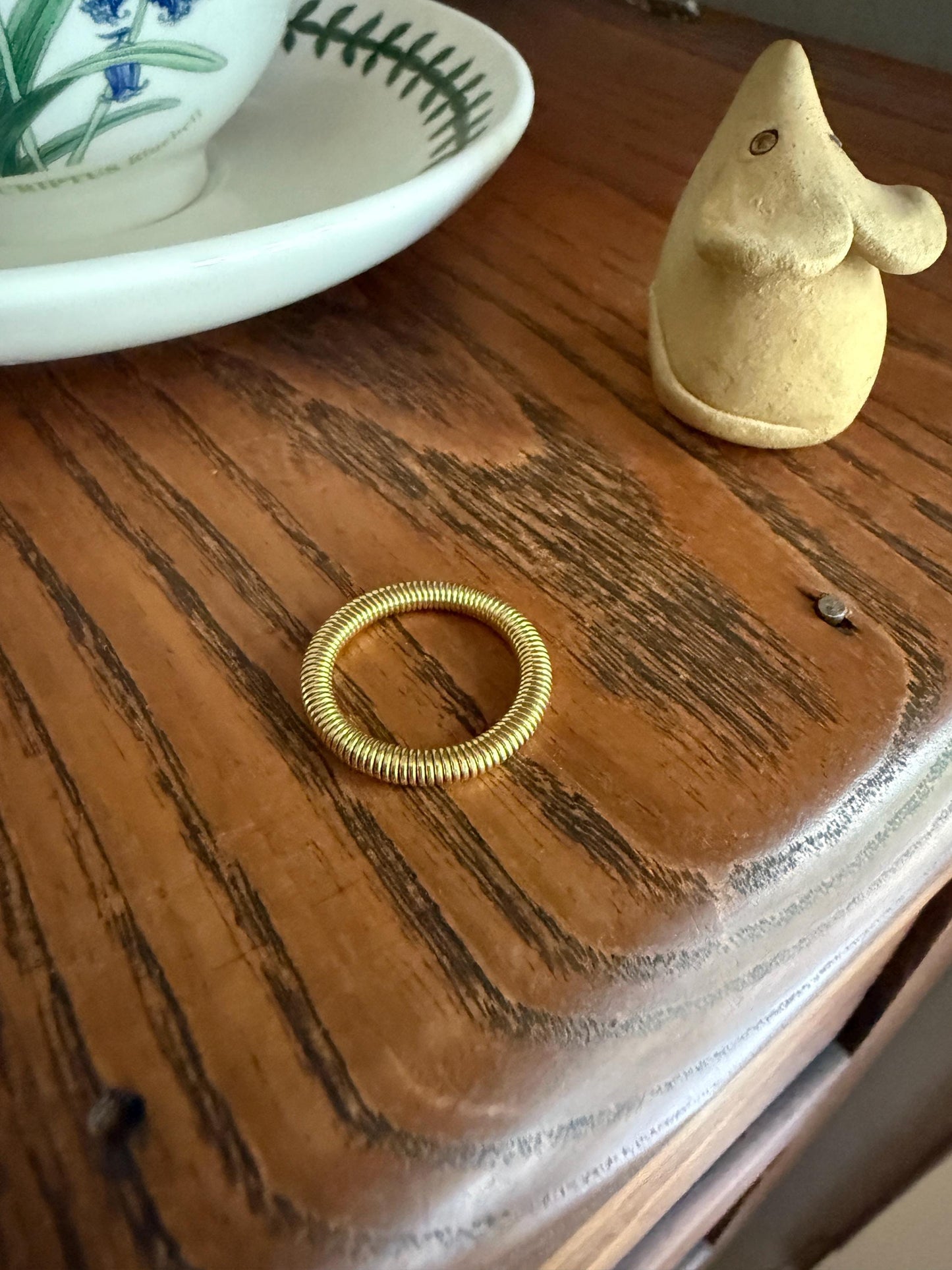 Coiled "Spring" DONUT Band 5.2g 18k Gold Vintage Textured Stacker Wedding Eternity Ring Chunky Round Tube Lined Ribbed Minimalist Retro