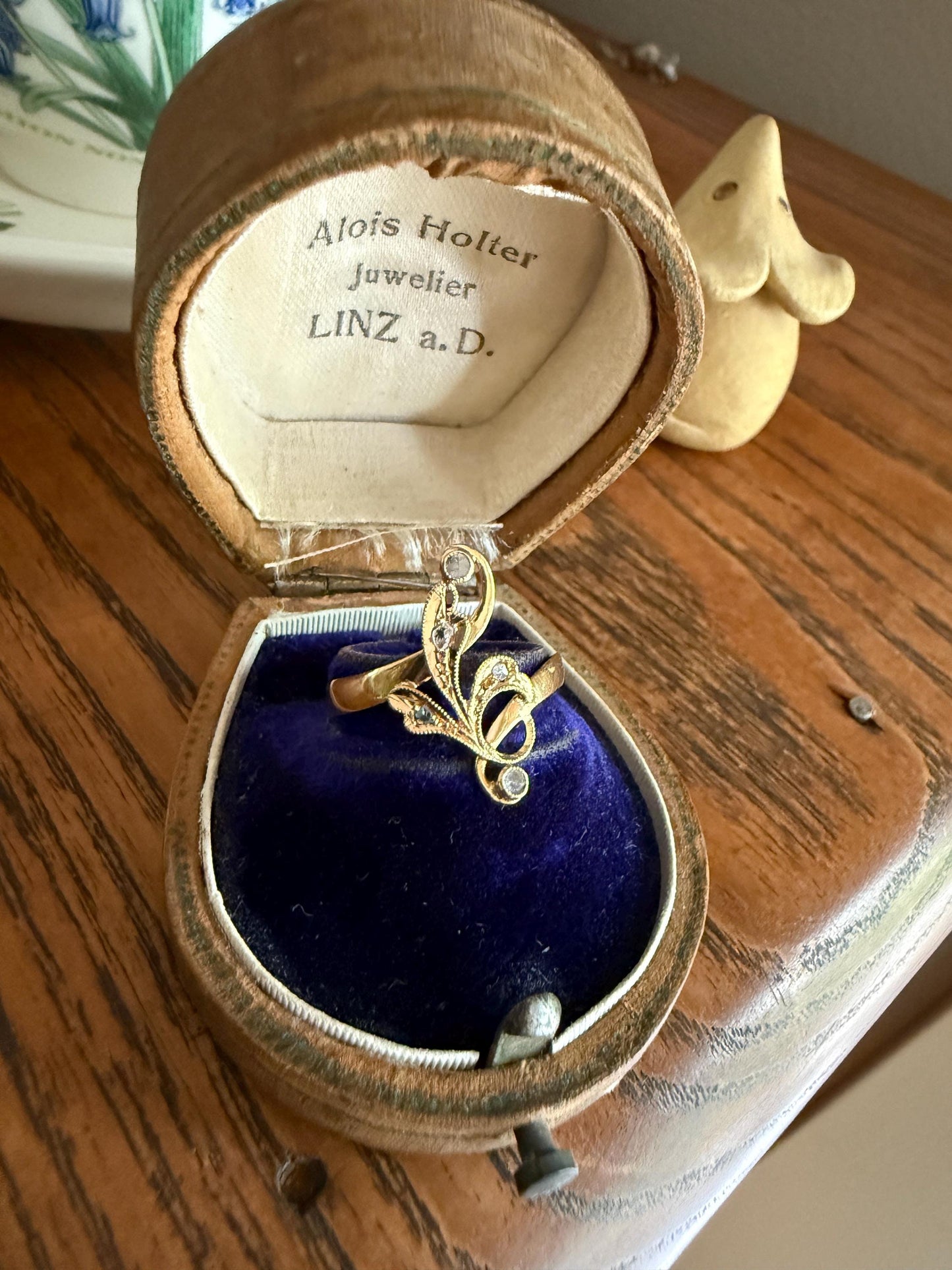Swirled Ornate Art Nouveau Rose Cut DIAMOND Antique Ring 18k Gold Victorian Beautiful Movement Romantic Gift
