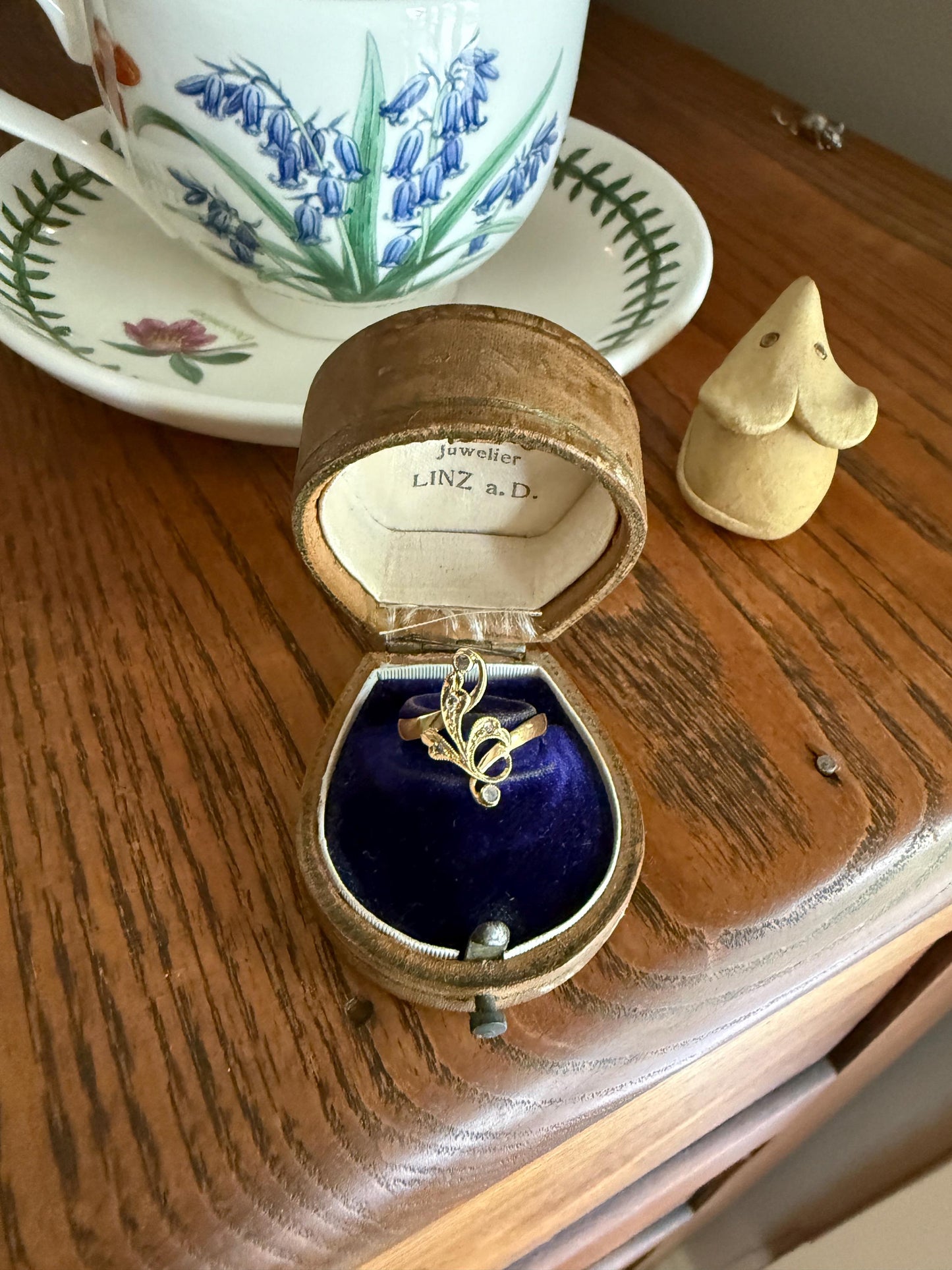 Swirled Ornate Art Nouveau Rose Cut DIAMOND Antique Ring 18k Gold Victorian Beautiful Movement Romantic Gift