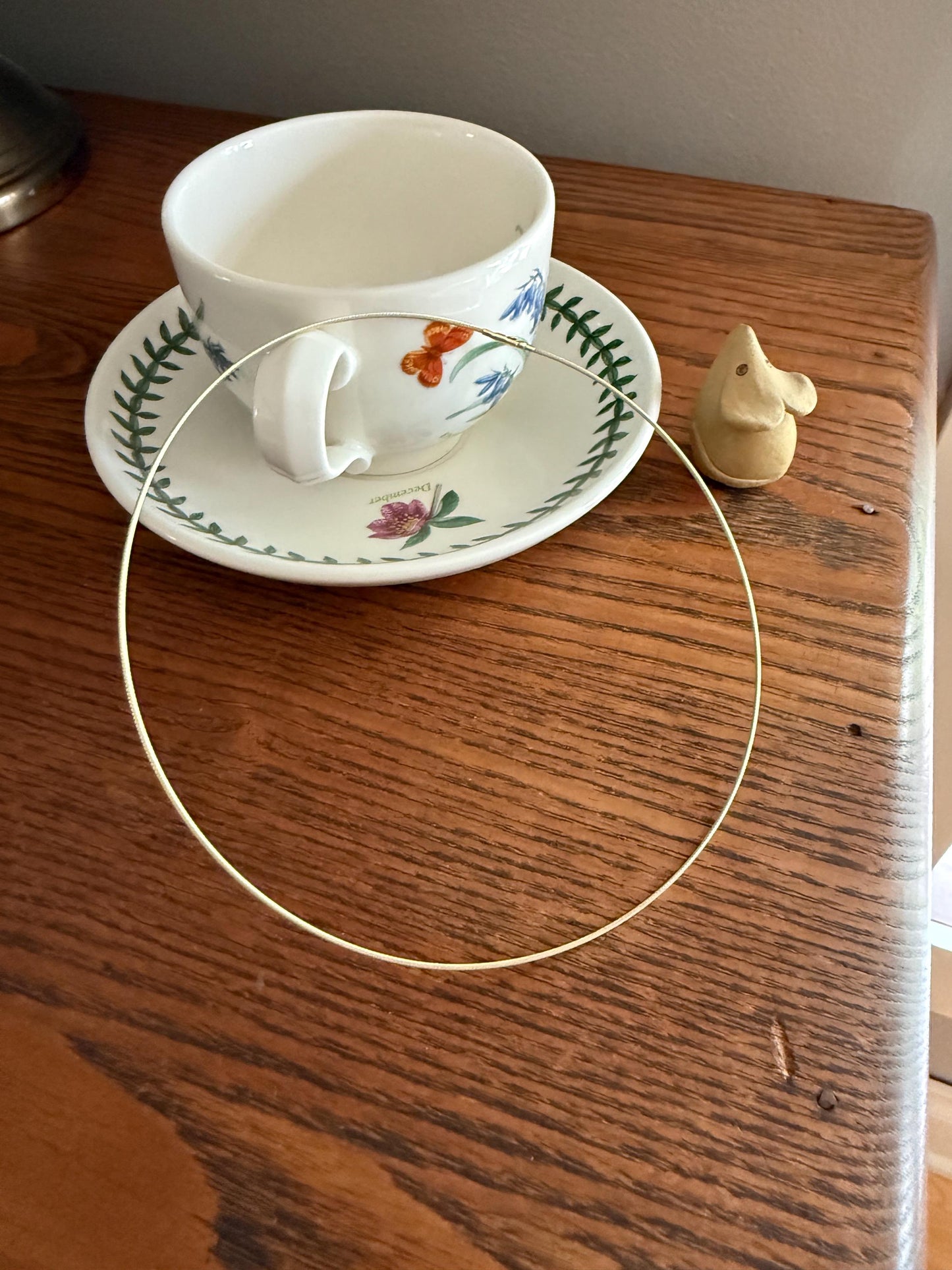 Vintage Minimalist Skinny 14k Gold Wire Chain Necklace Layering Short Choker Collar Linear Hoop Neckmess Neckstack Skinniest