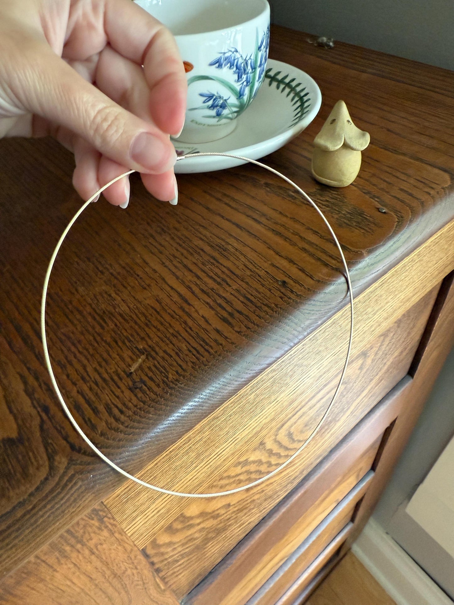 Vintage Minimalist Skinny 14k Gold Wire Chain Necklace Layering Short Choker Collar Linear Hoop Neckmess Neckstack Skinniest