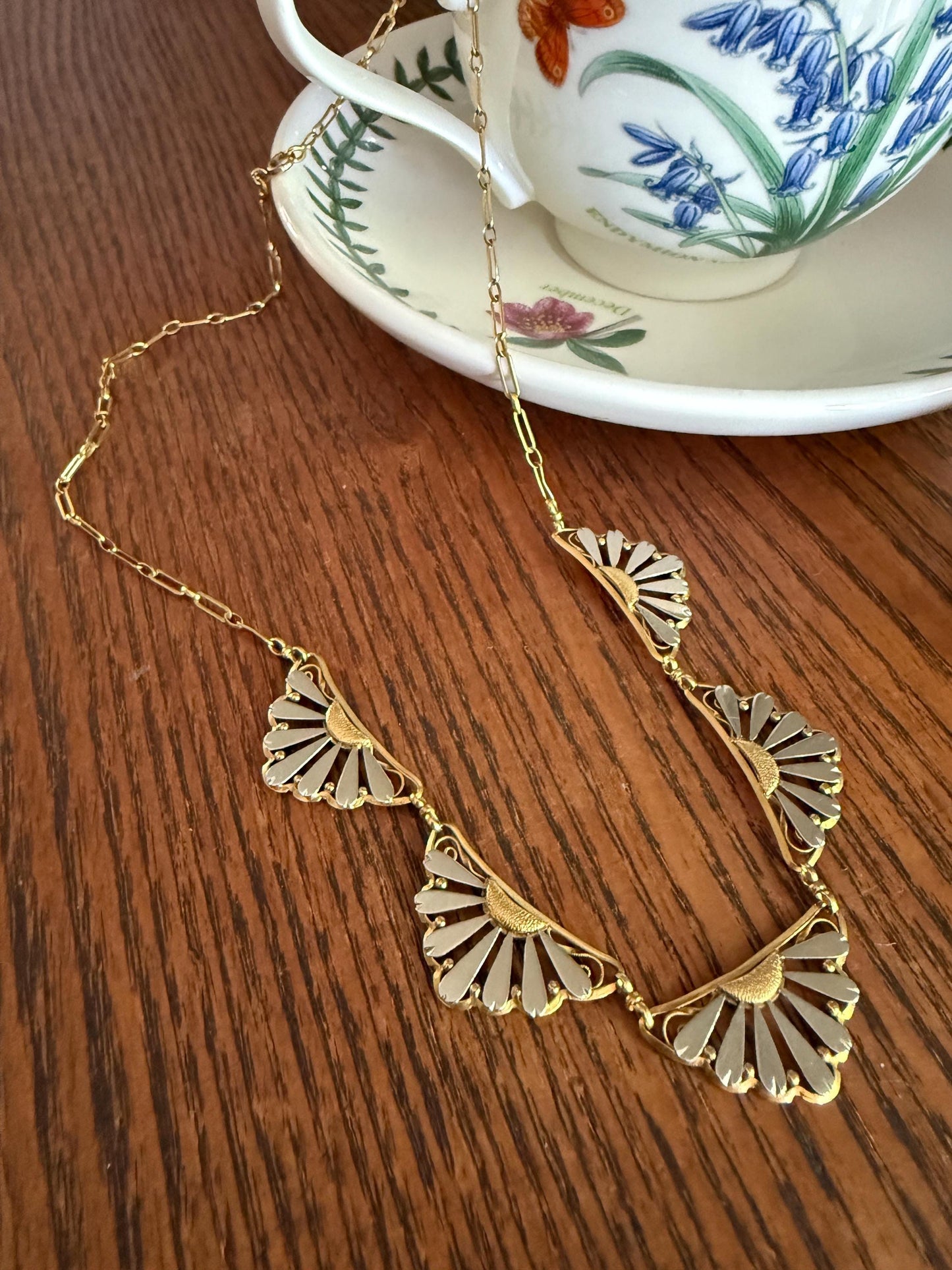 DAISIES French Art Deco Antique 18k Gold Floral Necklace Drapery Chain Collar Flower Pendants Love Gift Bridal Something Old Belle Epoque