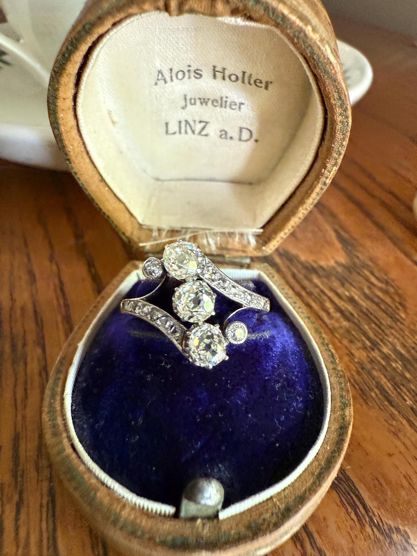 Antique 1.25 Carat Old Mine Cut DIAMOND Three Stone w/ Rose Cut French Ornate Belle Epoque Stacker 18k Gold Platinum Romantic Gift Victorian