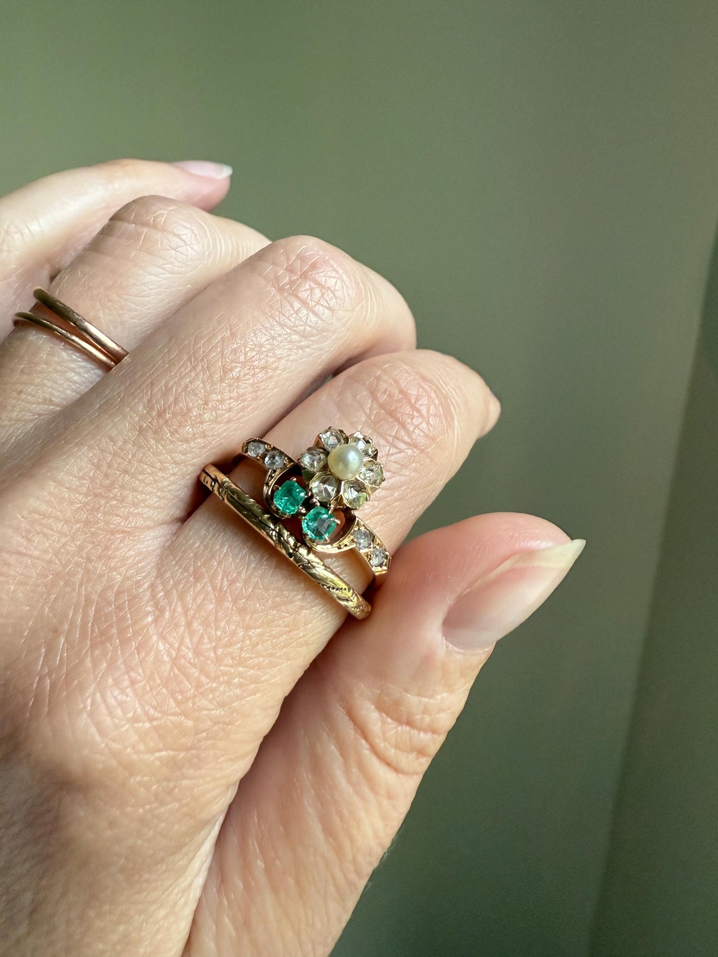 FLORAL Unique Emerald Rose Cut DIAMOND Pearl Figural Ring French Antique 18k Gold Victorian Stacker Green Sparkle Halo Flower Belle Epoque