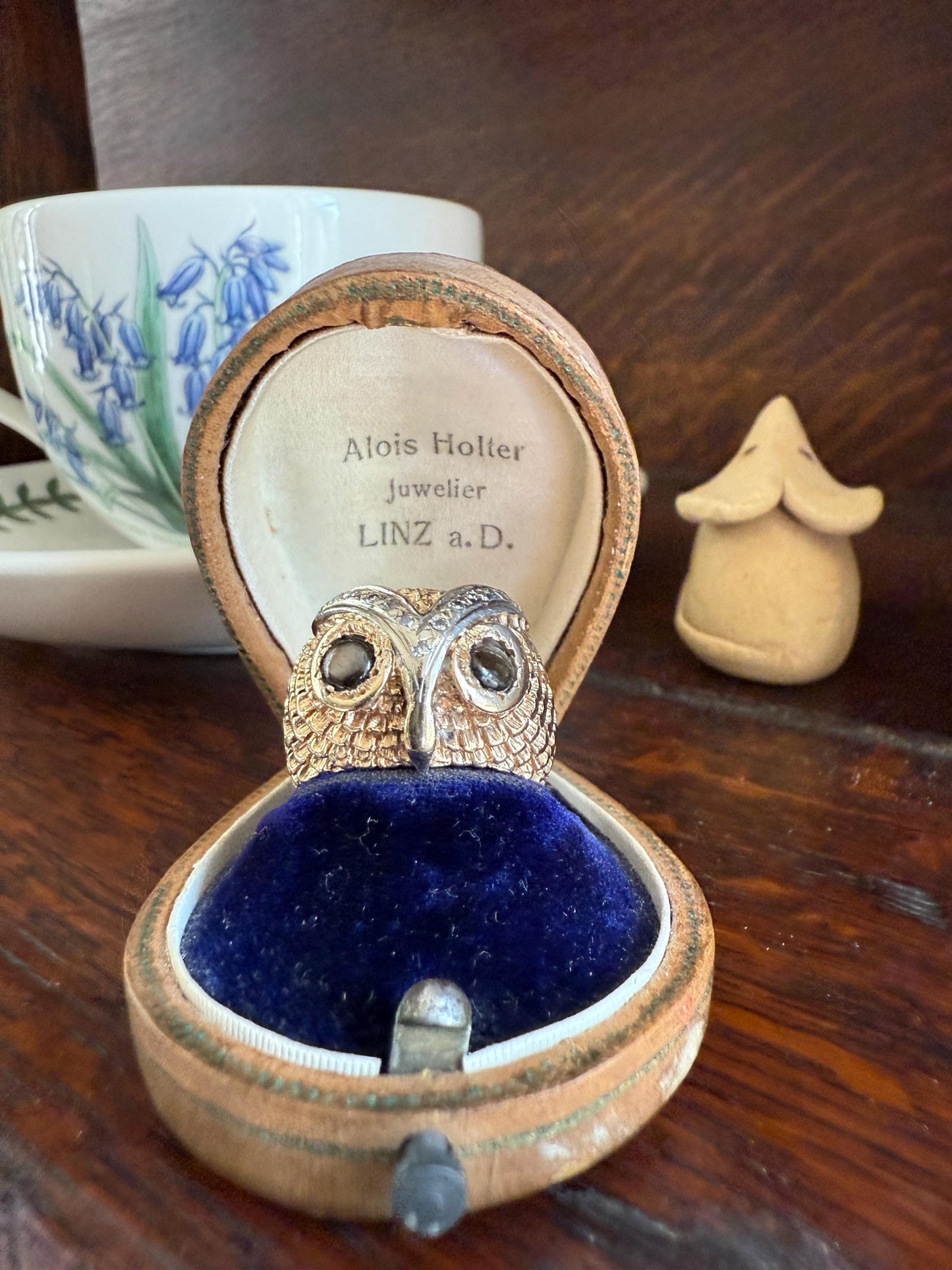 OWL Vintage Figural HEAVY 12.7g 14k Gold Ring Cat's Eye Gray Chrysoberyl Eyes Two Tone Diamond Accents Domed Chunky Unisex Statement Wisdom