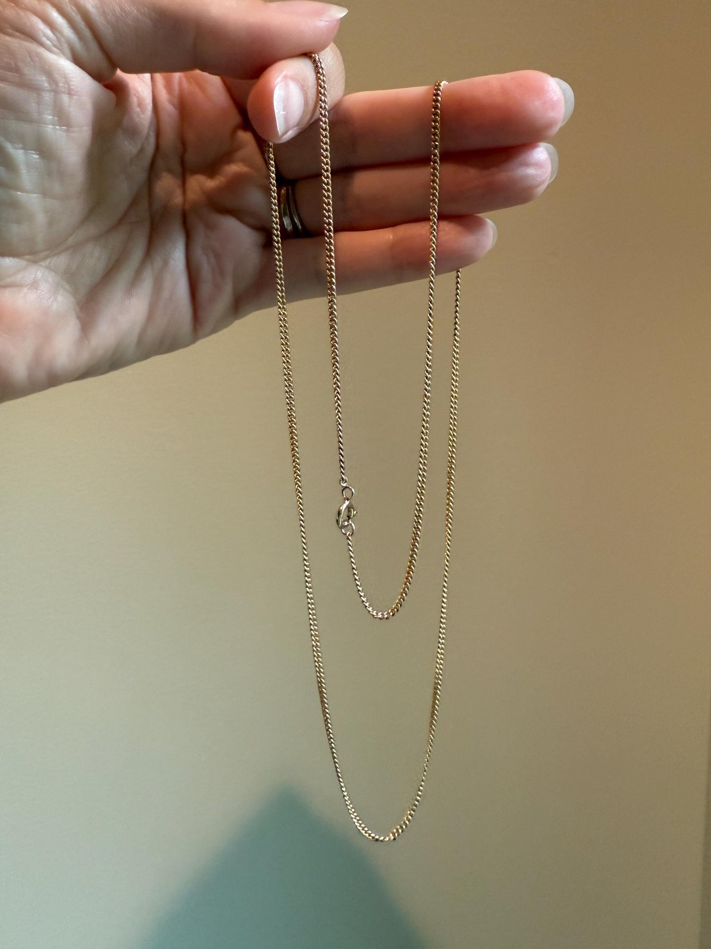 The Perfect Chain? Vintage 6.6g 10k Gold Solid Necklace Pendant Holder 1.8mm Gauge Small Curb Link 24 Inches Long