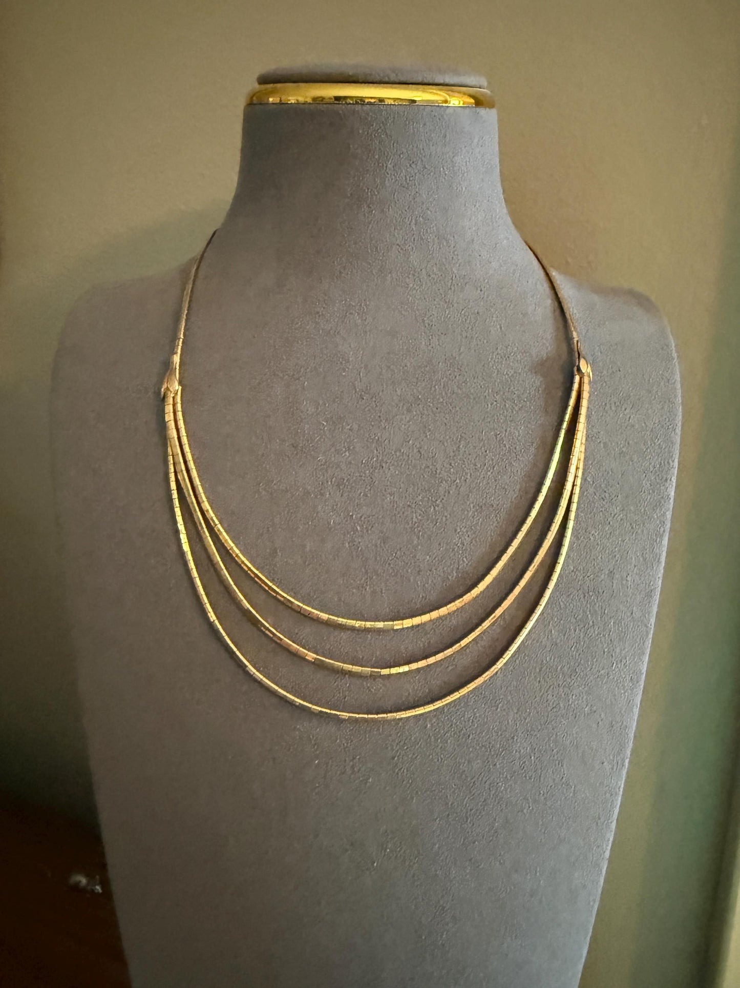 HEAVY 28g 18k Gold Solid Vintage Triple Strand Shimmering Liquid Chain Whale Tale Crocus Flower Ornament Snake Link Drapery Necklace Glowing