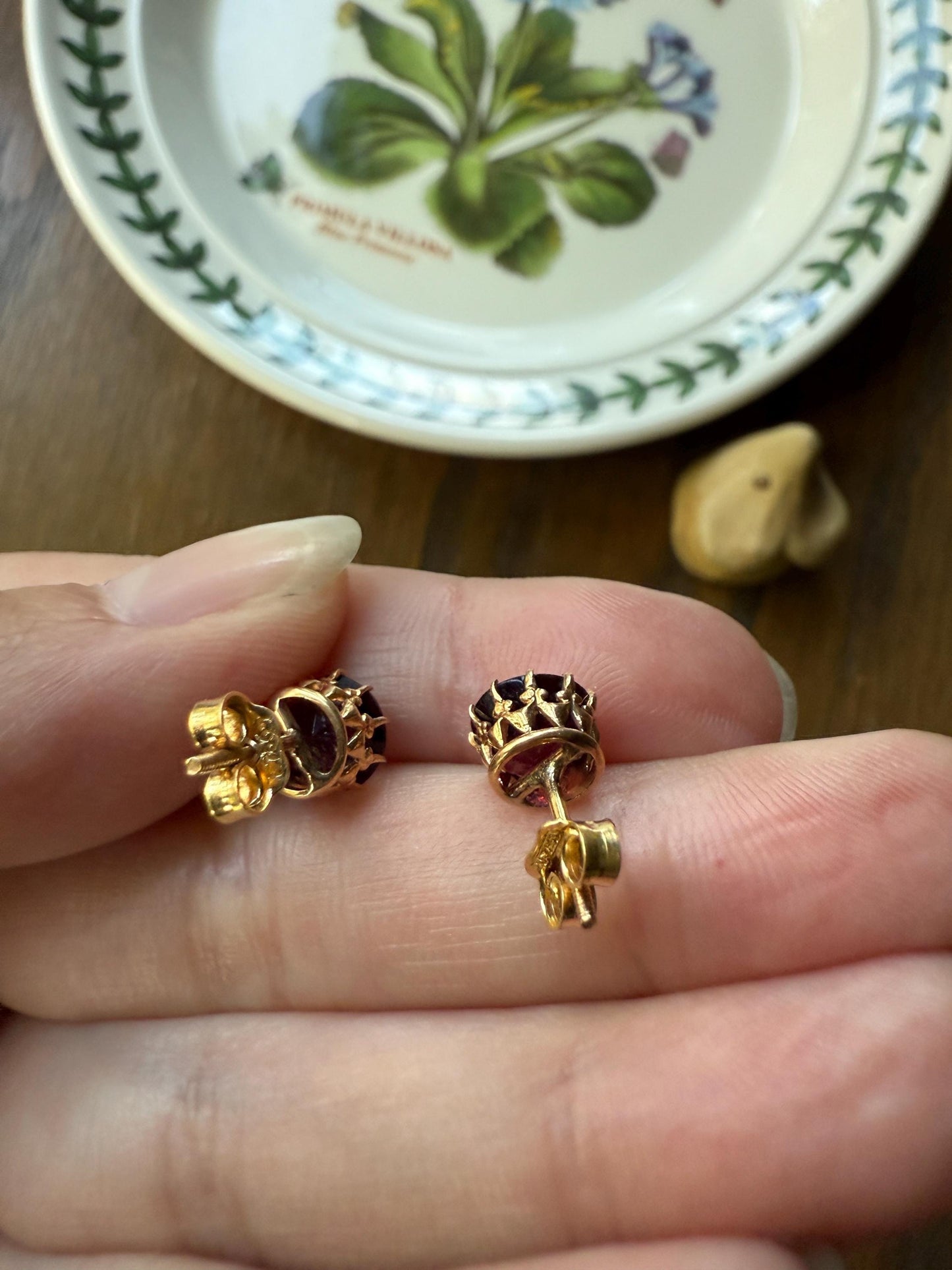 AMETHYST Purple VICTORIAN Antique Ornate Crown Prong Stud Earrings 18k GOLD Bridal Gift Fleur De Lis Minimalist 7.5mm 3.3 Carat / 1 1/3 Each