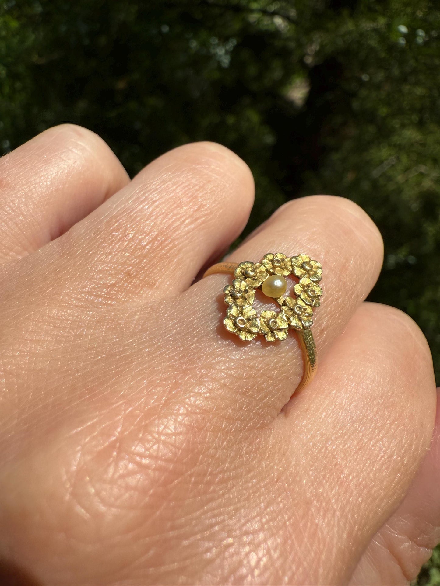 FORGET Me NOT Garland Halo French Figural Floral Antique Ring 18k Gold Belle Epoque Art Nouveau Pearl Ringstack Ornate Lifelike Love Gift