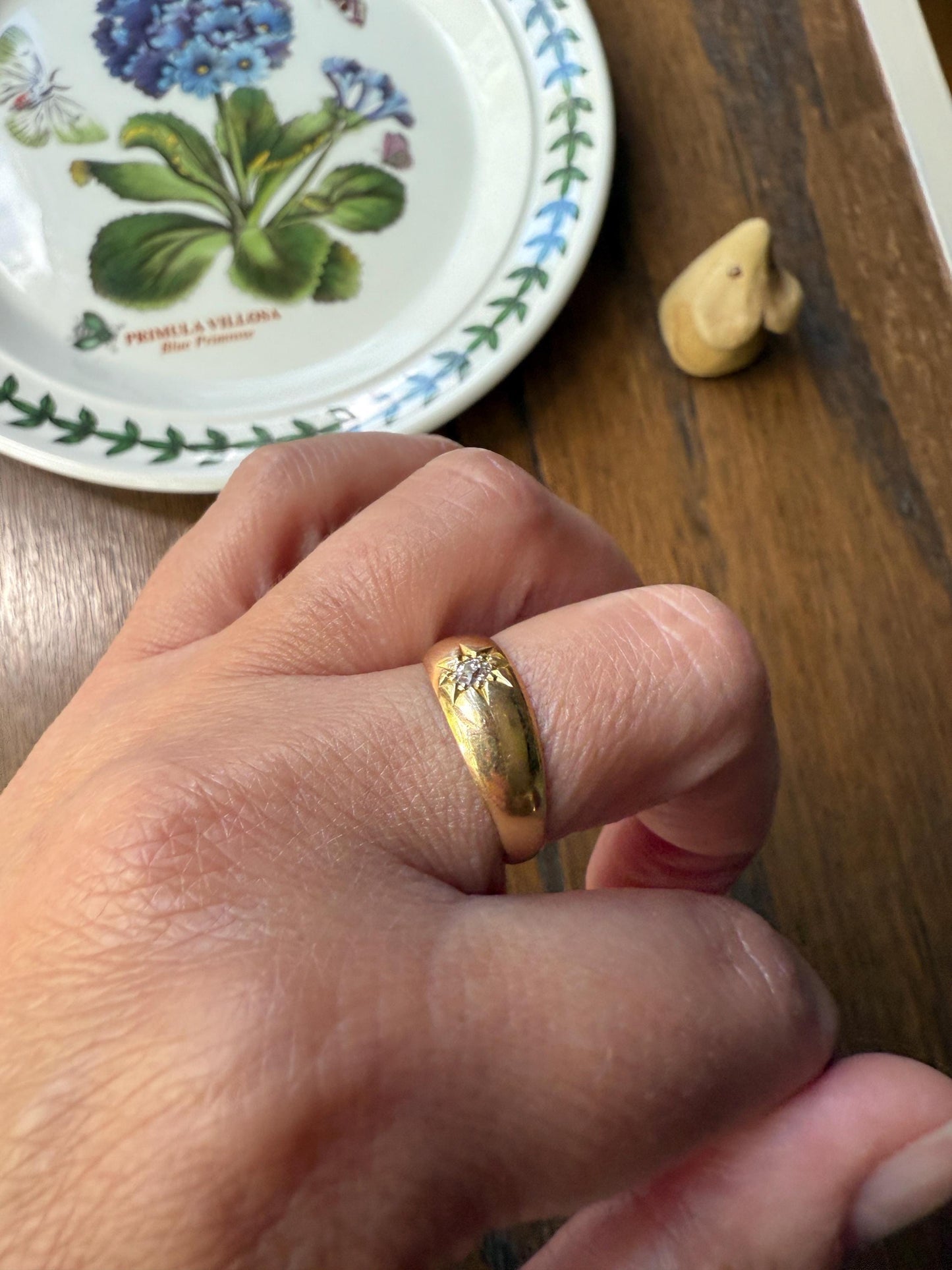 STAR Bezel Old Mine Cut Diamond Gypsy Ring 18k Gold VICTORIAN Chunky Band Unisex Stacker Man or Woman Unique Gift Glowing Celestial Staple