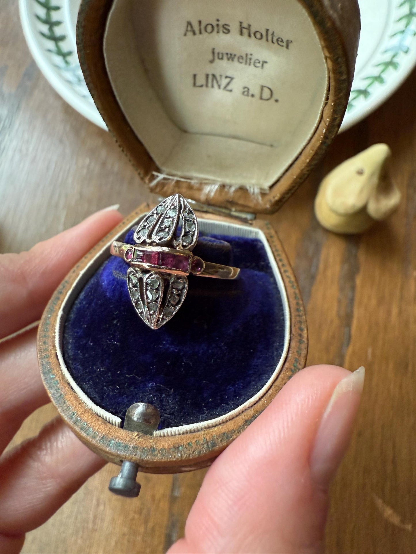 The ANTIQUE Armadillo Firefly Cuttlefish Acorn Ring ; ) Ruby Rose Cut DIAMOND Channel Set Linear Peaked Ring 12k Gold Silver Topped Italian
