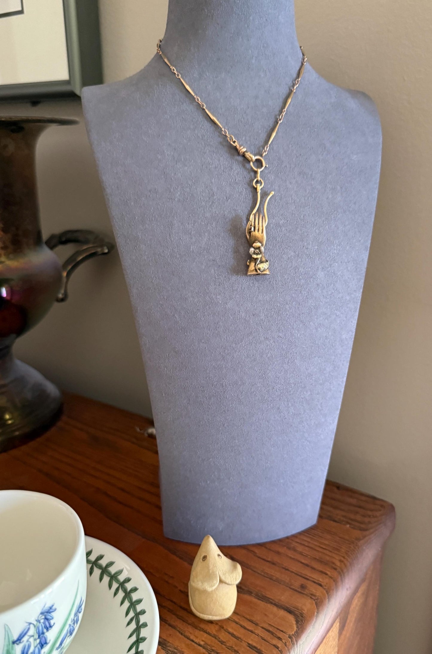HAND Antique 6.7g 14k Colored Gold Floral Leaf Vine Large Sturdy Figural Pendant with Ruby Ring Lifelike 3D Georgian Victorian Romantic Gift