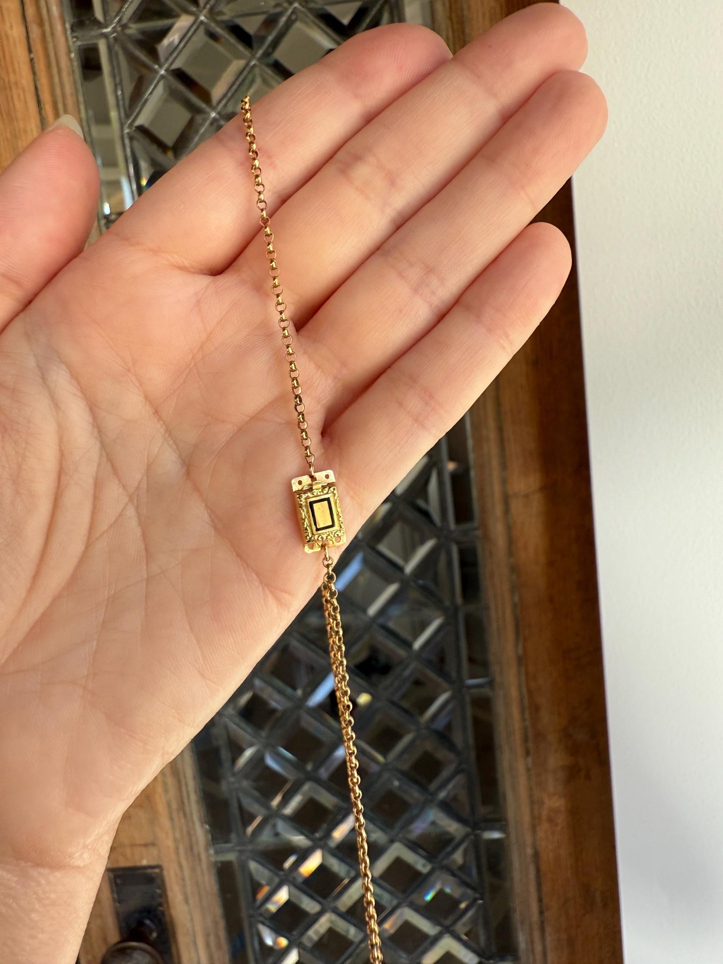 French Traditional Antique Cable Rolo Chain Rectangular Clasp Enamel 18k GOLD VICTORIAN Regional Necklace Pendant Holder Solid Belcher