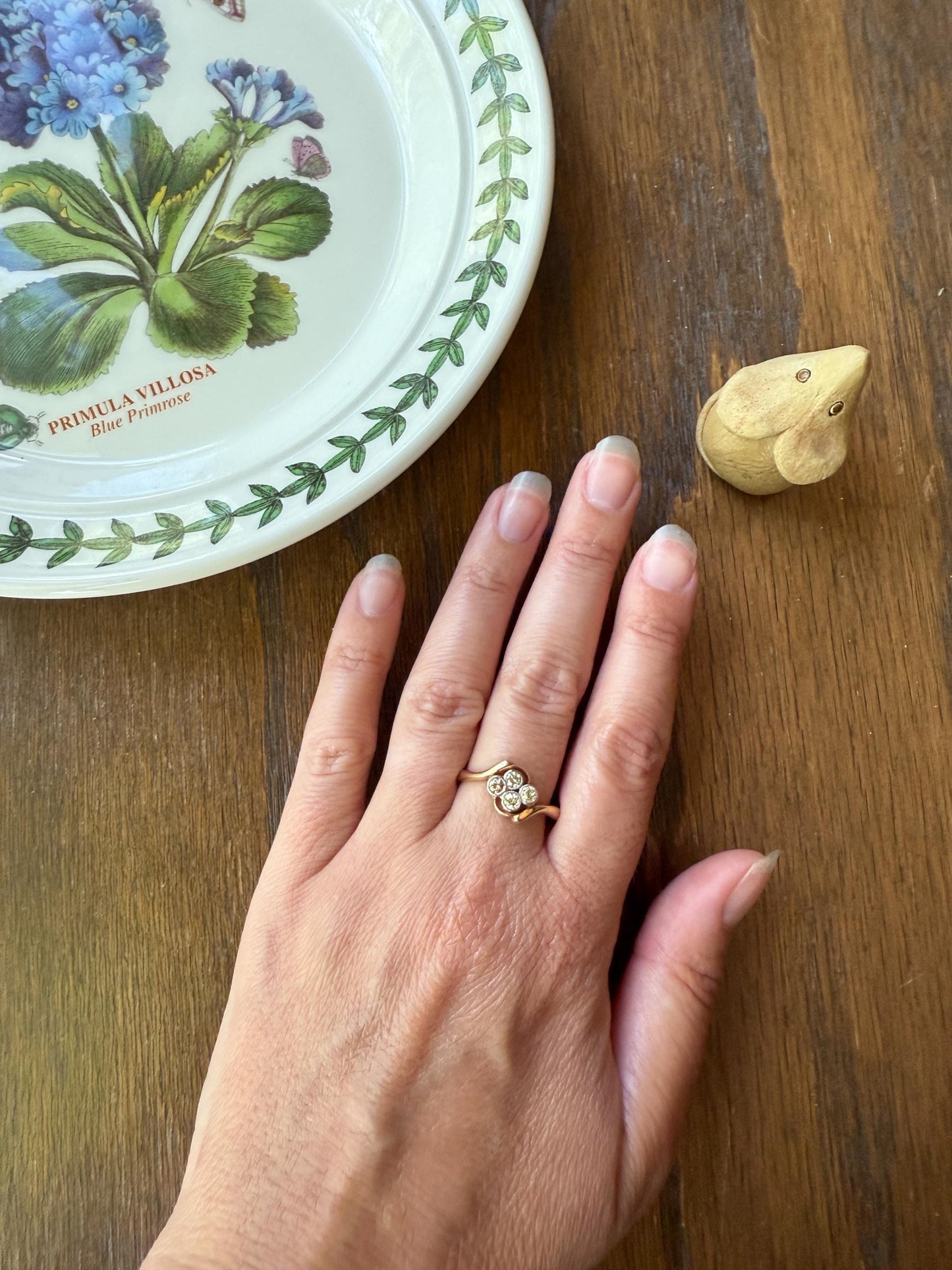 CHAMPAGNE Pale Yellow Light Brown Old Mine & Brilliant Cut Diamond Antique Quatrefoil Ring 18k Gold Ornate Bypass Swirl Four Stone Stacker