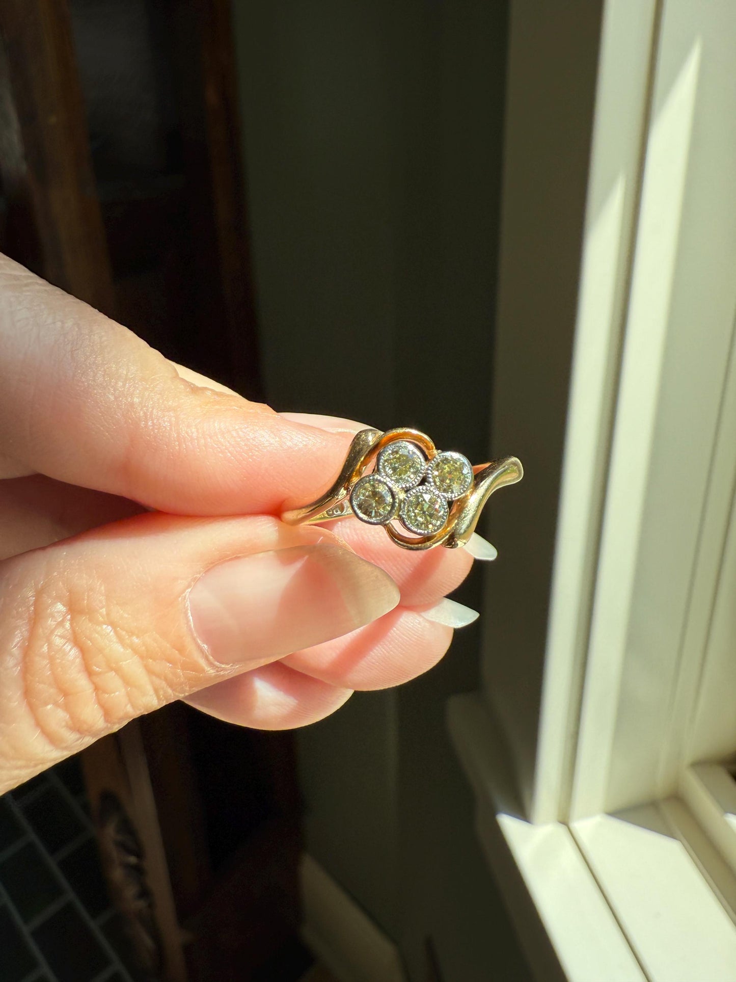 CHAMPAGNE Pale Yellow Light Brown Old Mine & Brilliant Cut Diamond Antique Quatrefoil Ring 18k Gold Ornate Bypass Swirl Four Stone Stacker