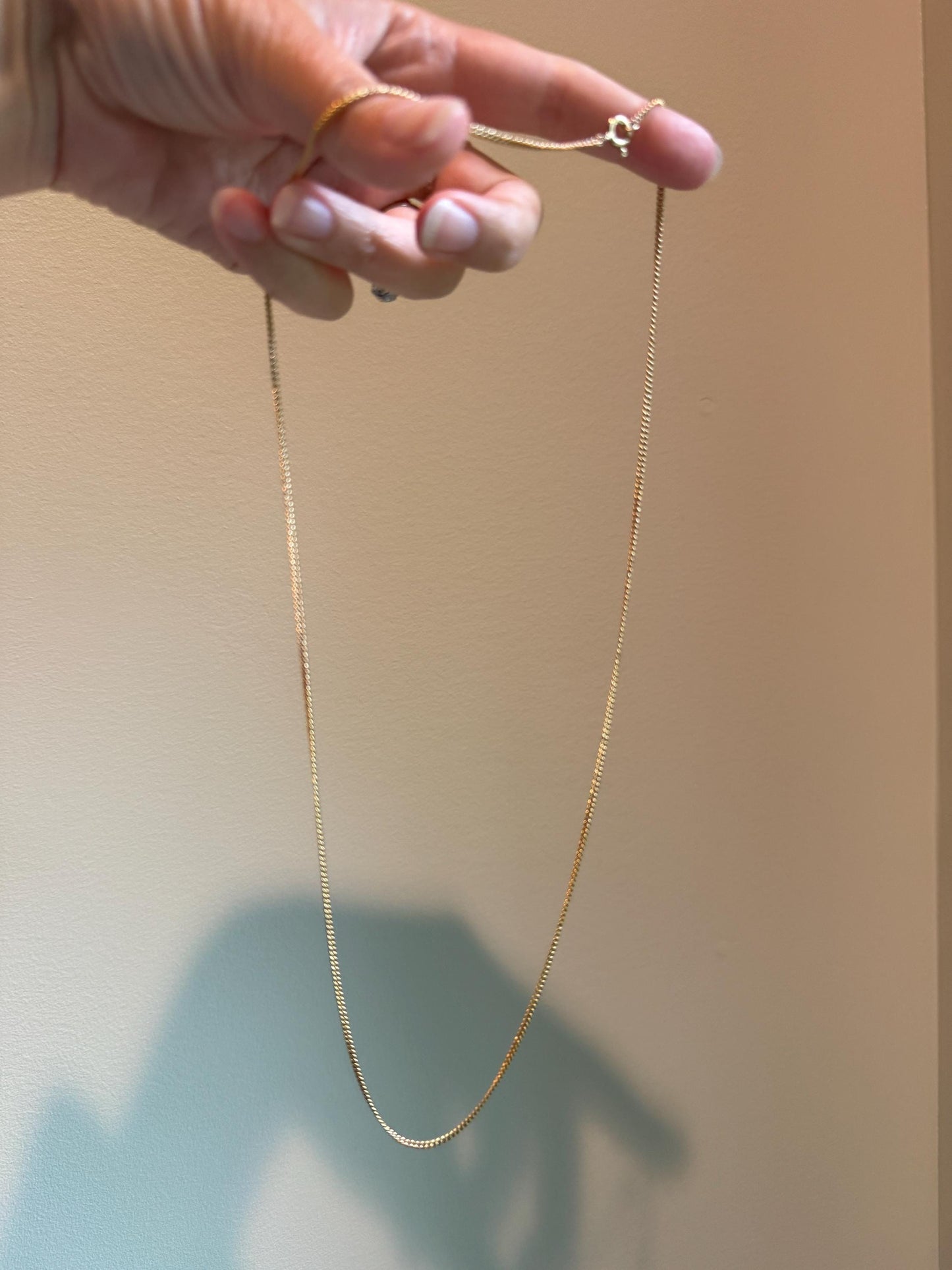 The Perfect Chain? Vintage 6.6g 10k Gold Solid Necklace Pendant Holder 1.8mm Gauge Small Curb Link 24 Inches Long
