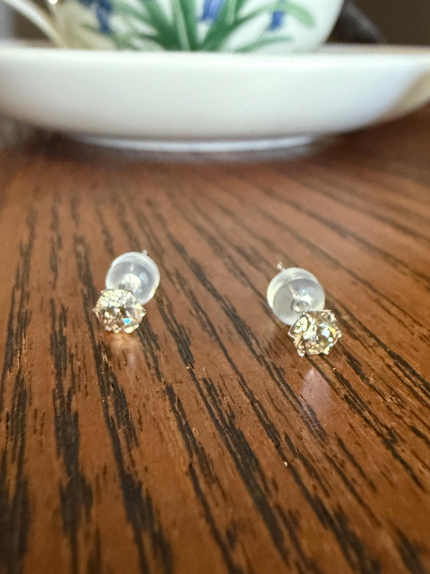 FIERY Vintage 0.6 Carat Tdw Champagne DIAMOND Stud Earrings French 18k White Gold .3 Each Daily Wearers Minimalist
