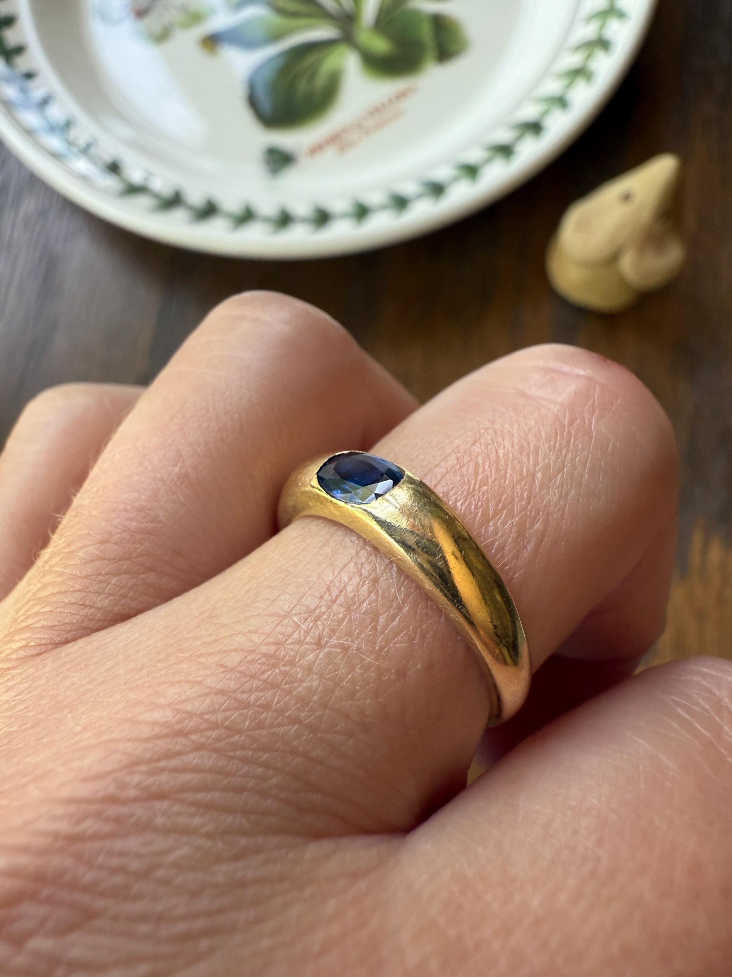 SAPPHIRE Vintage 4.3mm Gypsy Ring 18k Gold French Domed Skinny Band Solitaire Blue Stacker East West Oval Line Romantic Gift