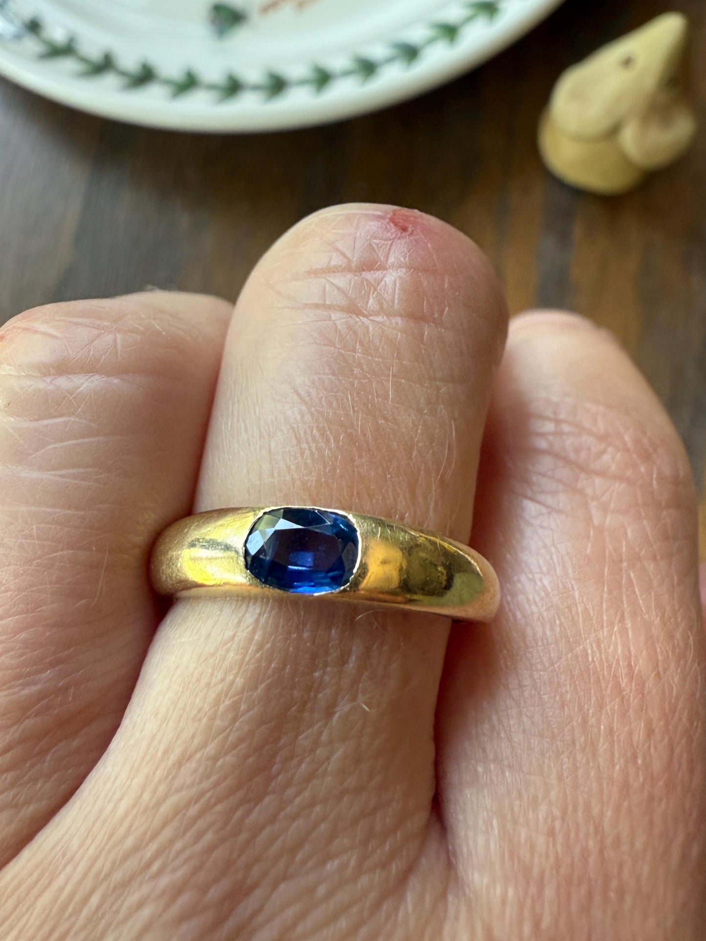 SAPPHIRE Vintage 4.3mm Gypsy Ring 18k Gold French Domed Skinny Band Solitaire Blue Stacker East West Oval Line Romantic Gift