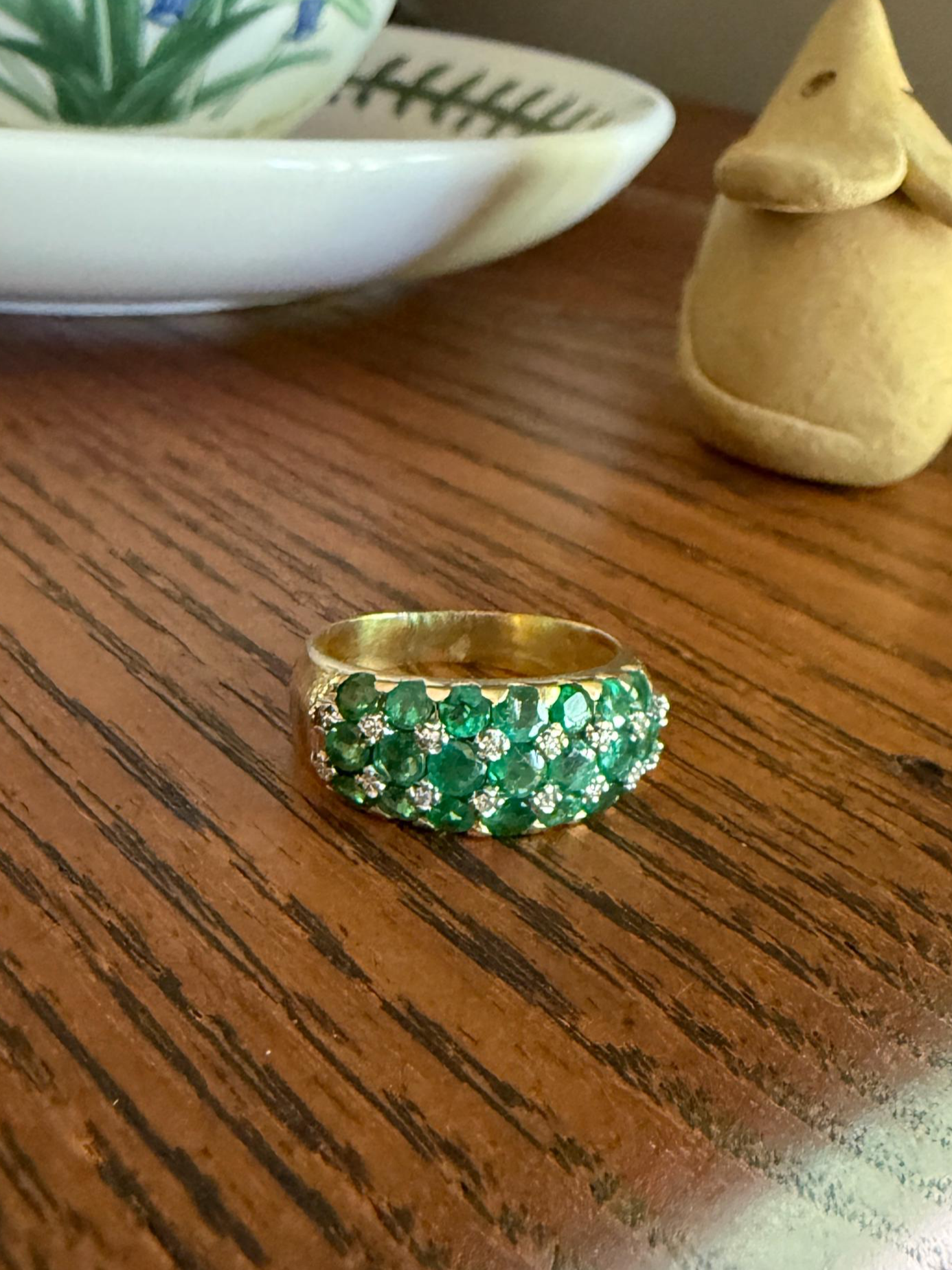 Vintage 1.25 Carat Natural EMERALD & DIAMOND 8mm Wide Band Domed Ring 18k Gold French Bombe Row Linear Stacker Green