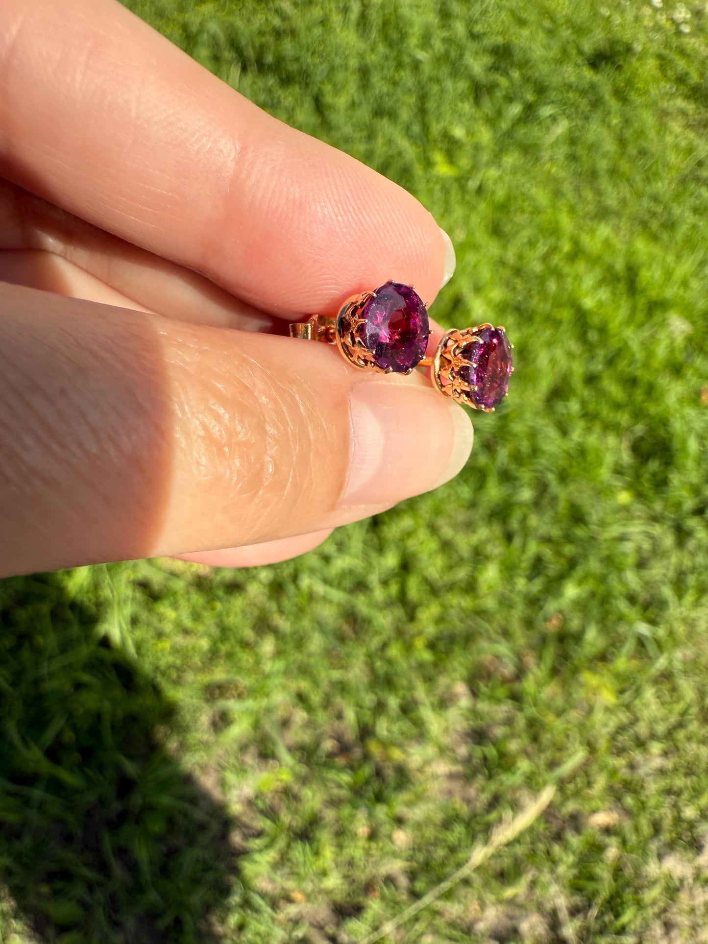 AMETHYST Purple VICTORIAN Antique Ornate Crown Prong Stud Earrings 18k GOLD Bridal Gift Fleur De Lis Minimalist 7.5mm 3.3 Carat / 1 1/3 Each