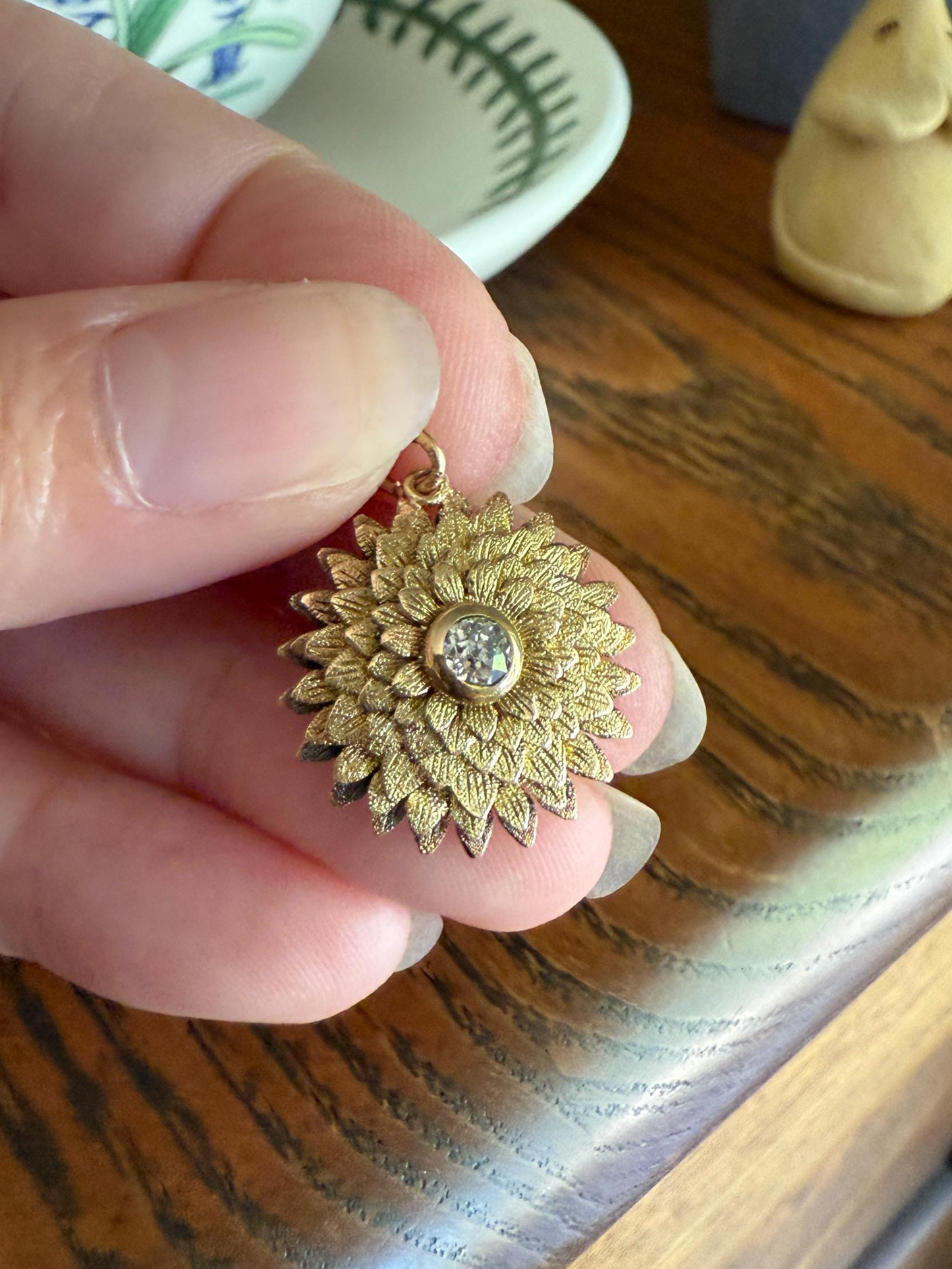 DAHLIA or Chrysanthemum Figural Floral Pendant 6.1g 14k Gold Antique Victorian Old Mine Cut Diamond