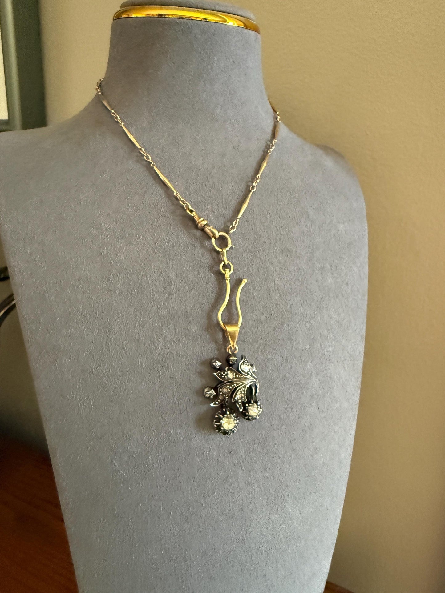 Floral Swirl Georgian Era Antique Rose Cut DIAMOND 18k Gold Silver French Large Pendant Leaf Figural Giardinetti
