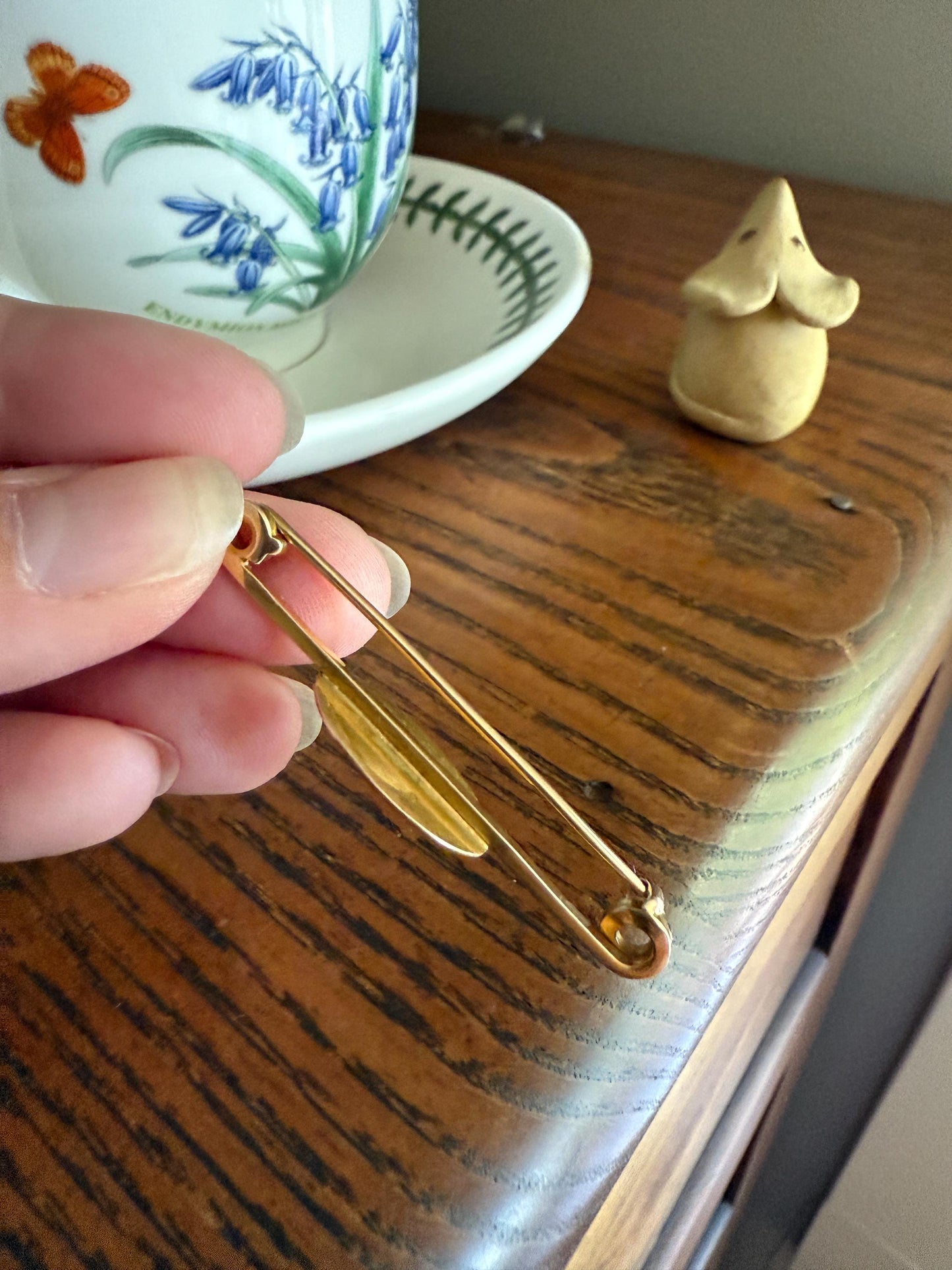 DOVE of Peace Bird Olive Branch Antique Victorian Hand Engraved Safety Pin Extender Connector Charm Holder 9k Gold Animal Jewelry Oval