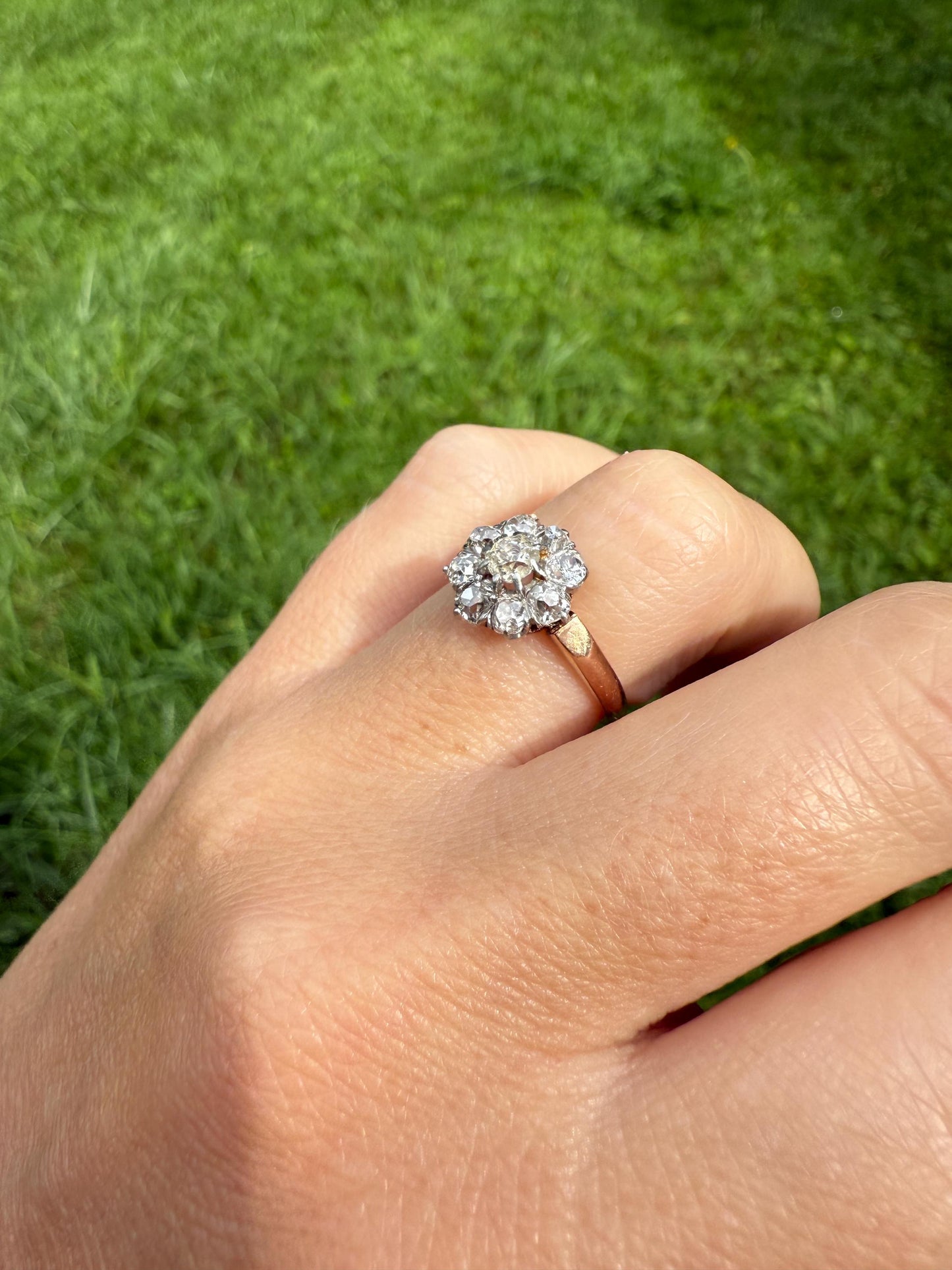 Old Mine Cut DIAMOND Daisy Cluster Halo French Antique Ring 18k Gold Platinum Victorian Art Nouveau Belle Epoque Romantic Gift Stacker