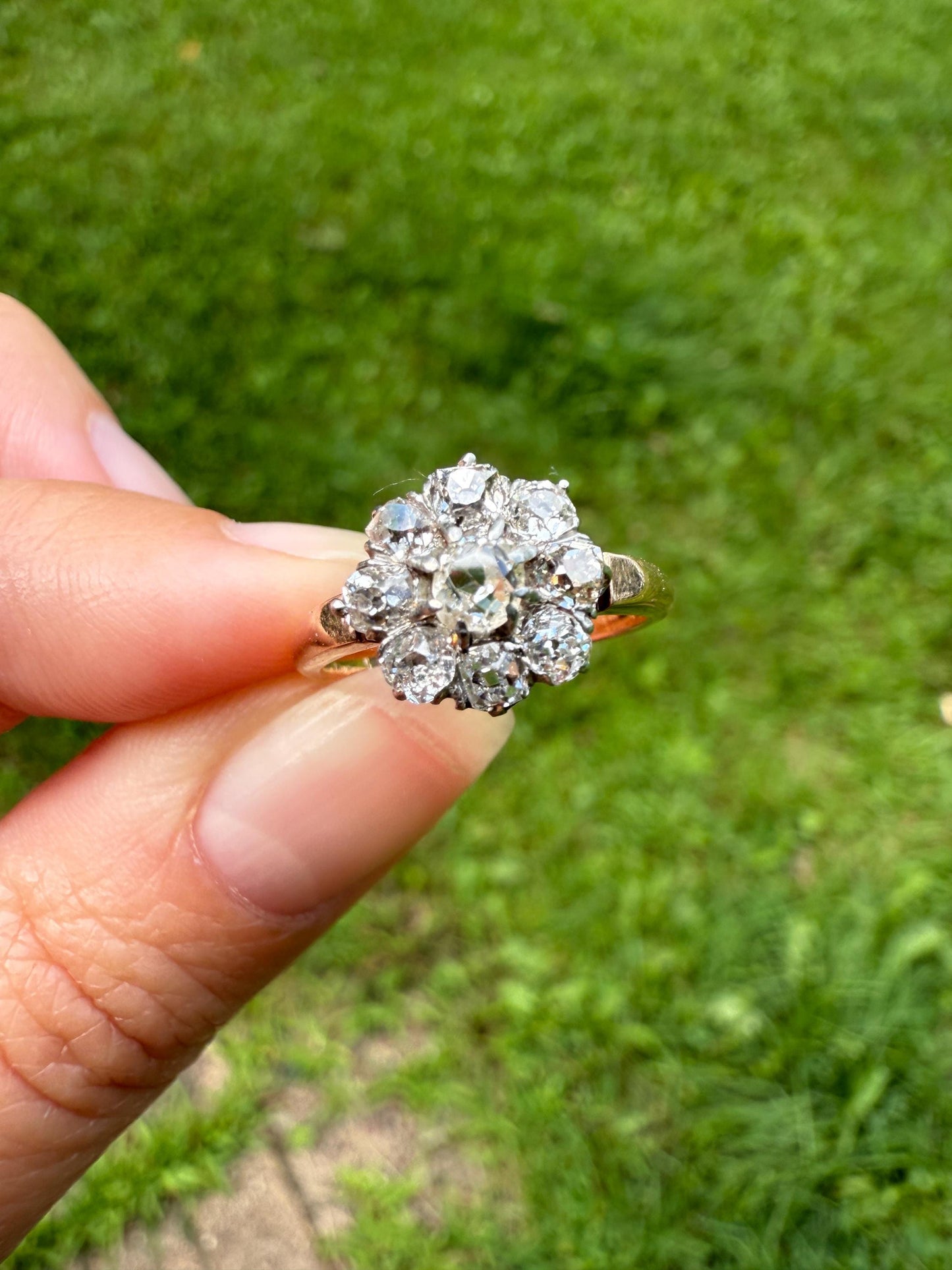 Old Mine Cut DIAMOND Daisy Cluster Halo French Antique Ring 18k Gold Platinum Victorian Art Nouveau Belle Epoque Romantic Gift Stacker