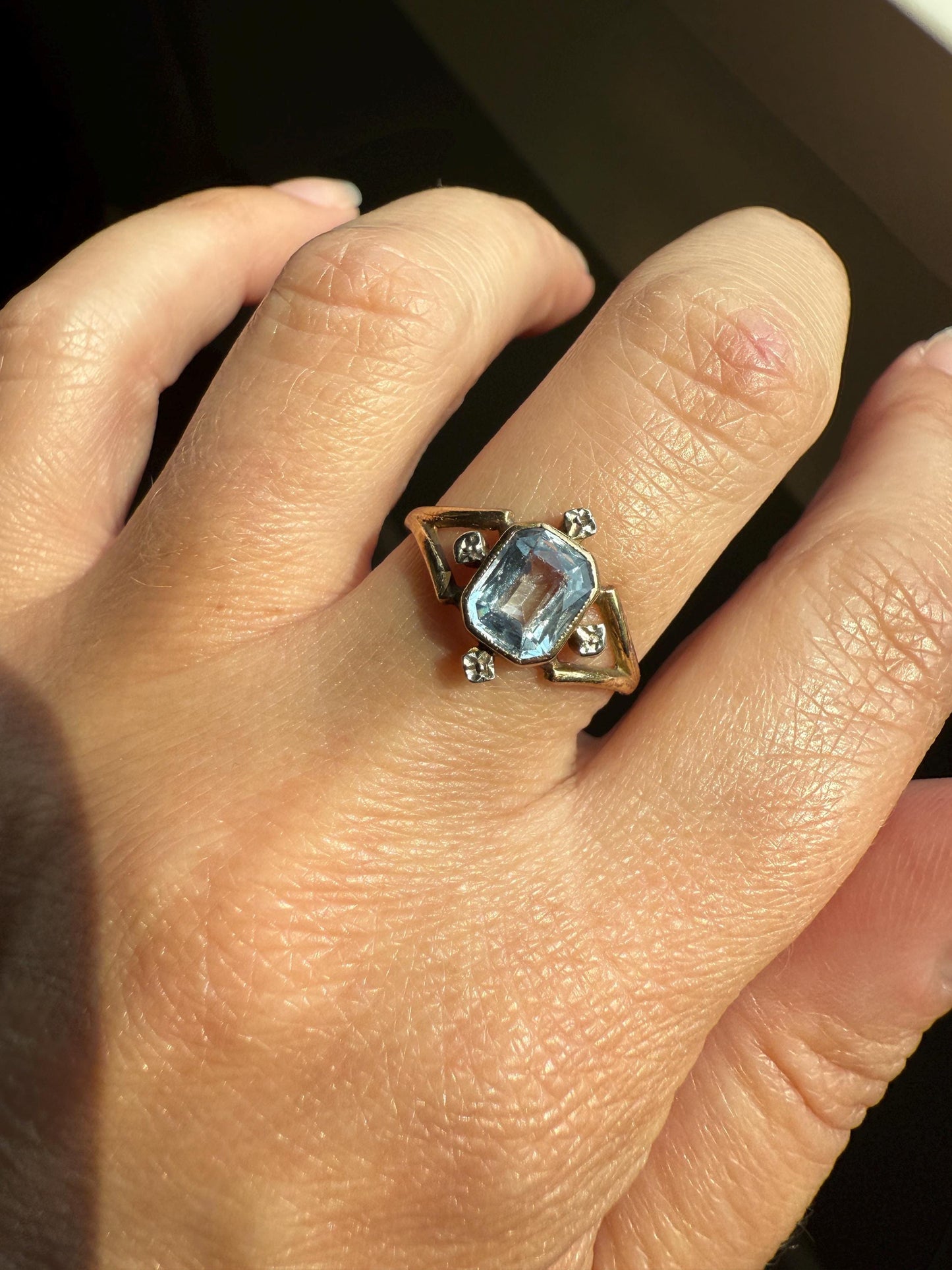 Cruciform ANTIQUE Pale Blue Spinel Ring 18k Gold Floral Illusion Setting Geometric Stacker Cushion Cut