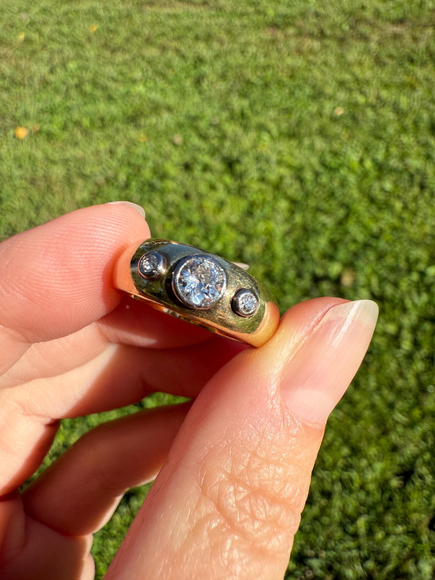 Antique Old Mine Cut DIAMOND Three Stone Chunky Ring 7.1g 14k Gold 7.1mm Wide Band Gypsy Stacker Bezel Set Unique Gift Man or Unisex
