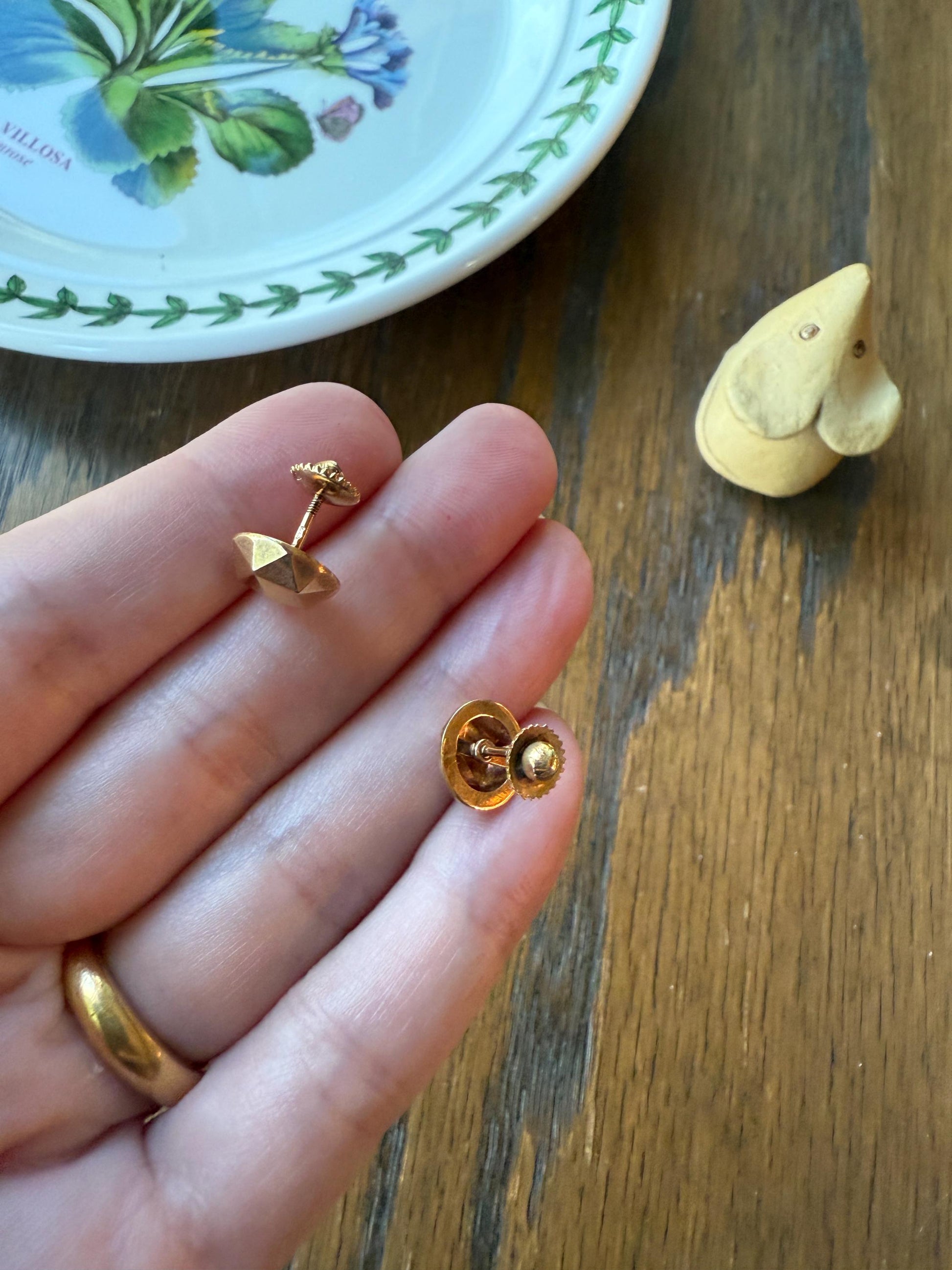 French Vintage - Antique Gold Faceted Bead 3D Button Studs Vintage 18k GOLD Solid EARRINGS Earstack Geodesic Dome Shimmer Stud Minimalist