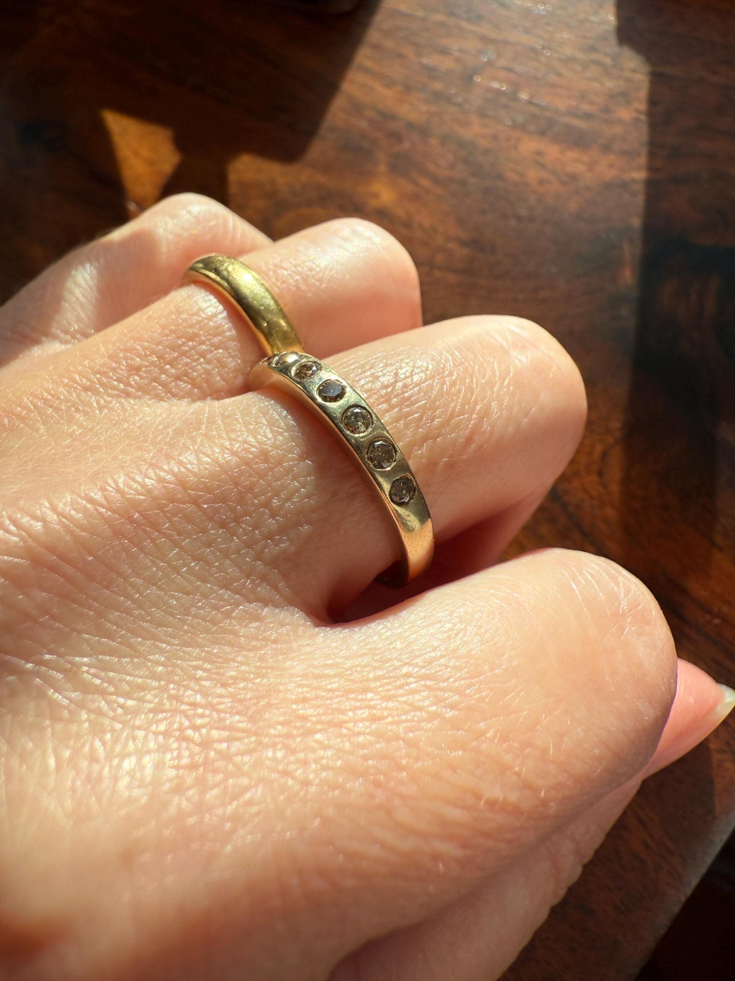 Vintage FANCY Brown Chocolate Golden Cognac Diamond Seven Stone Gypsy Band Skinny Stacker Half Hoop Eternity 9k Gold Minimalist
