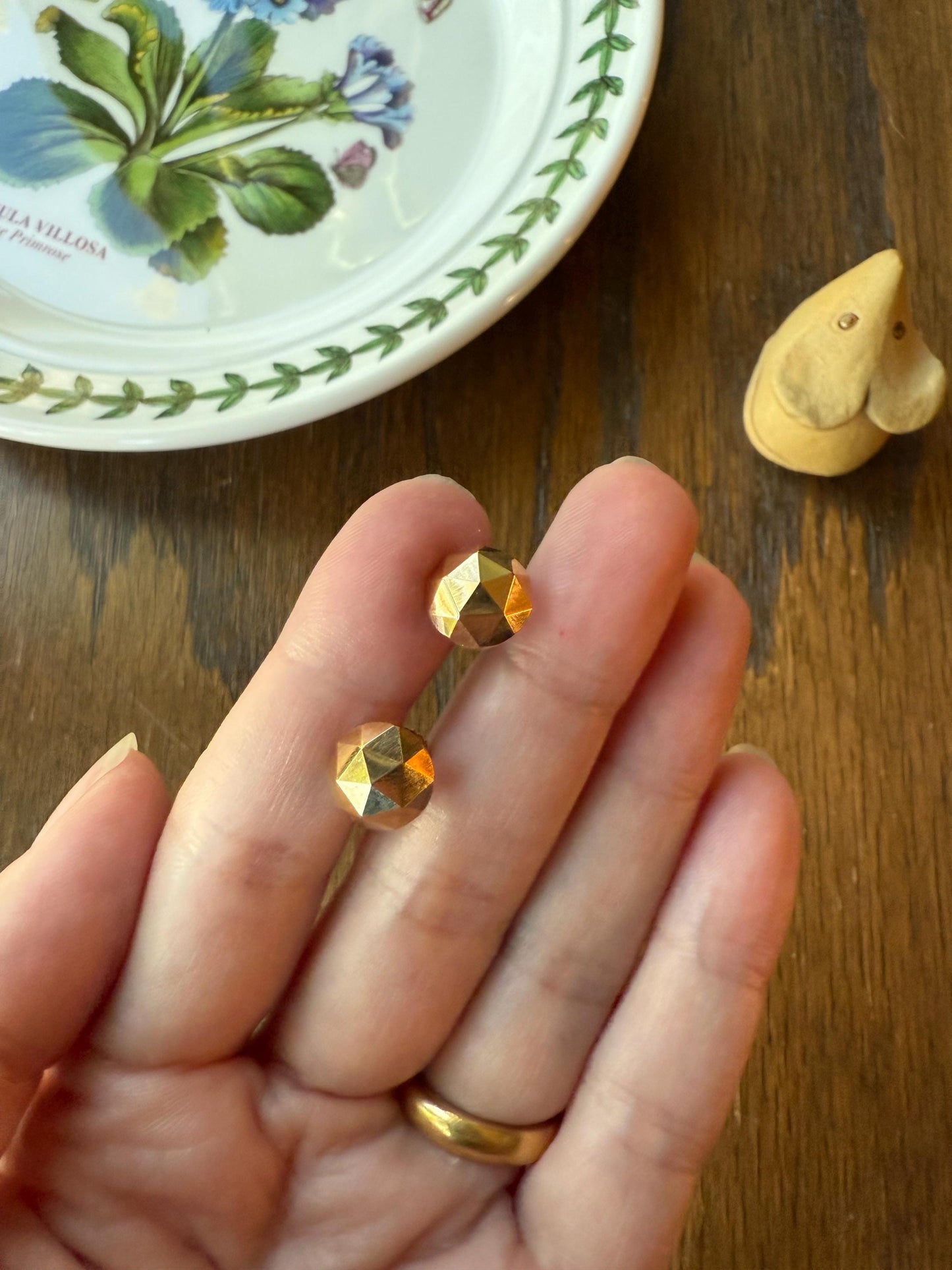 French Vintage - Antique Gold Faceted Bead 3D Button Studs Vintage 18k GOLD Solid EARRINGS Earstack Geodesic Dome Shimmer Stud Minimalist