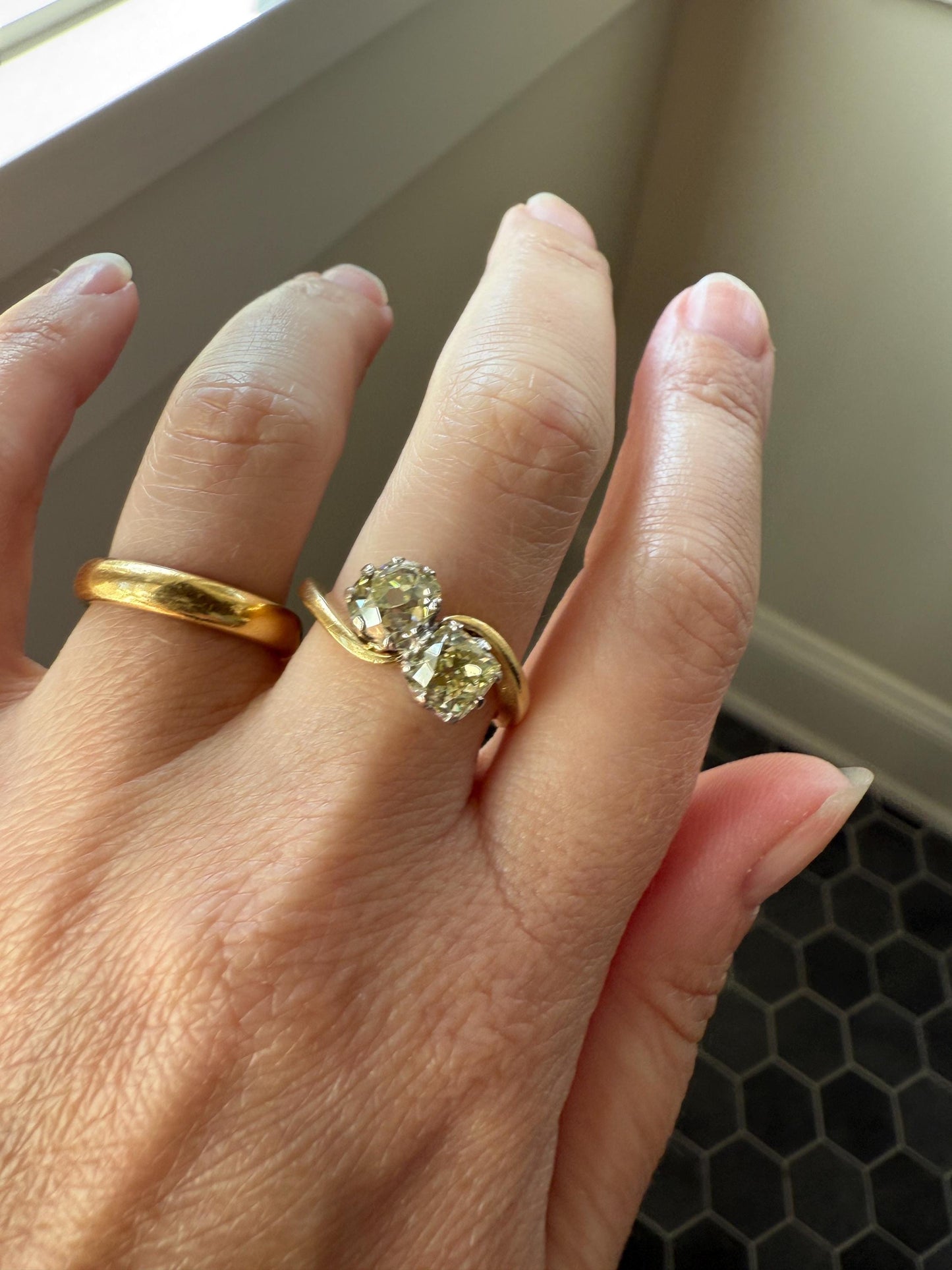 Antique Toi et Moi 2.1 CARAT Old Mine Cut DIAMOND Fancy Light Yellow Chunky 2 Stone Ring 18k Gold Angled Swirl Band Stacker c1901 Victorian